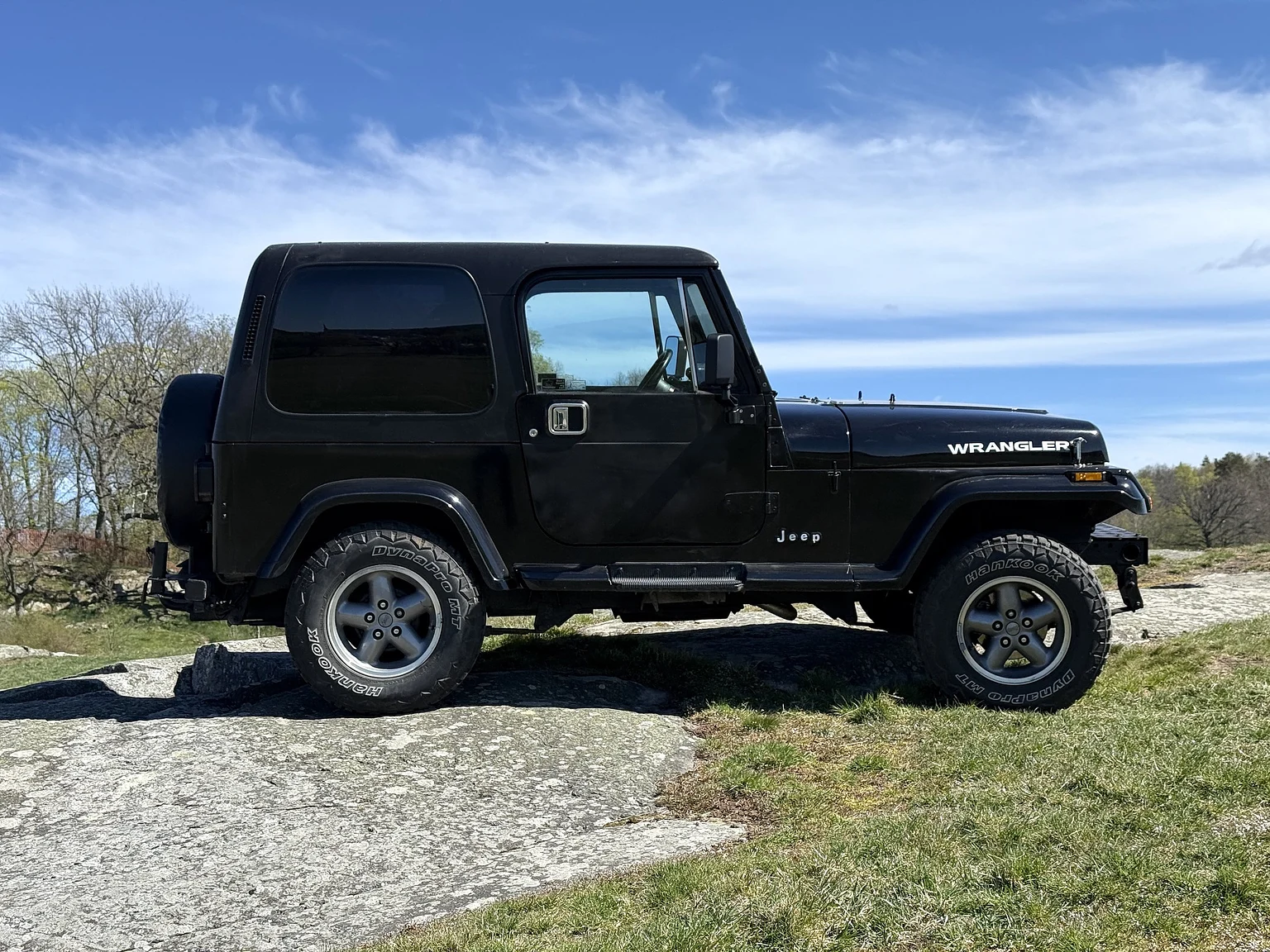 Exterior image of 1990 Jeep Wrangler Islander (6)