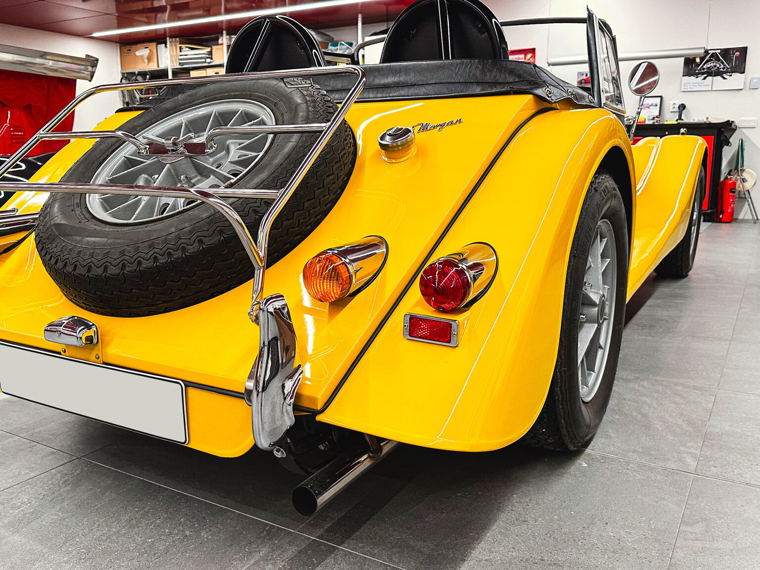 Aussenfoto 1974 Morgan +8