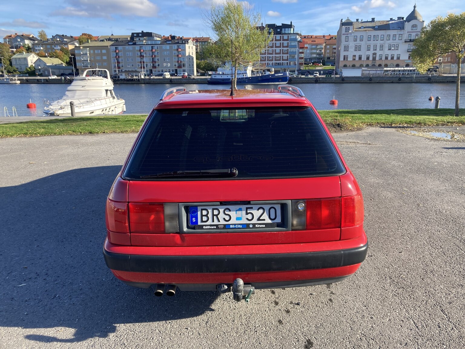 Exterior image of 1992 Audi 100 Avant 2.3E Quattro