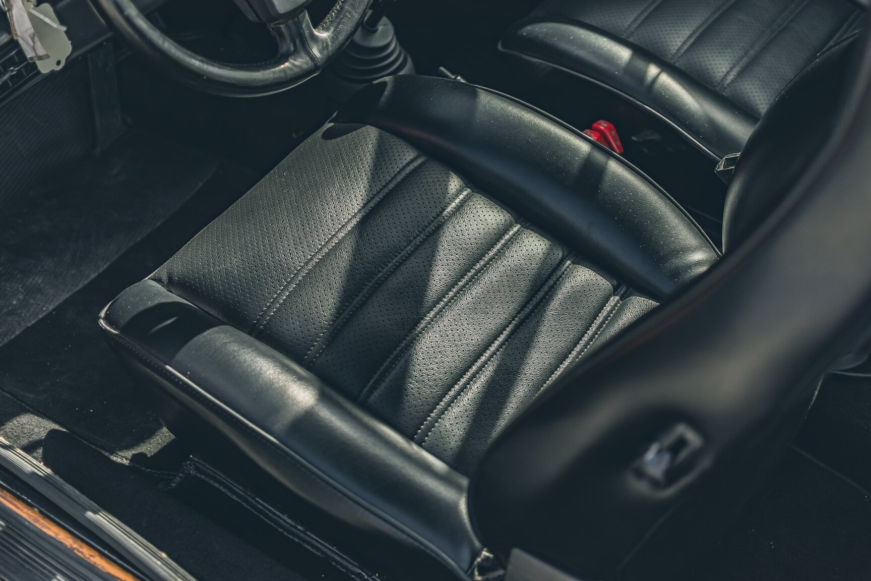 Interior image of Porsche 911 Carrera