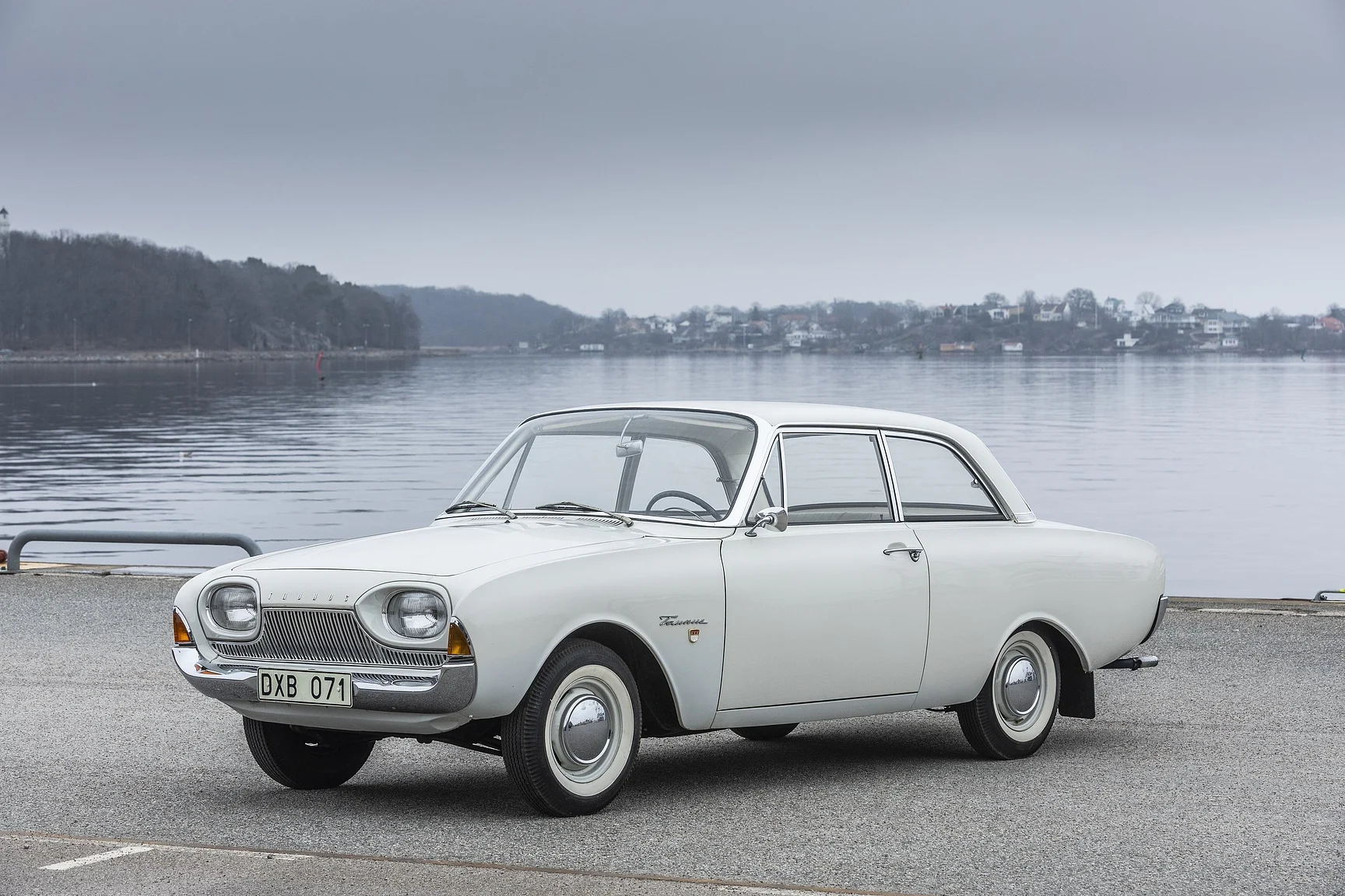 Exteriörbild på 1964 Ford Taunus 17M RS - NO RESERVE (1)
