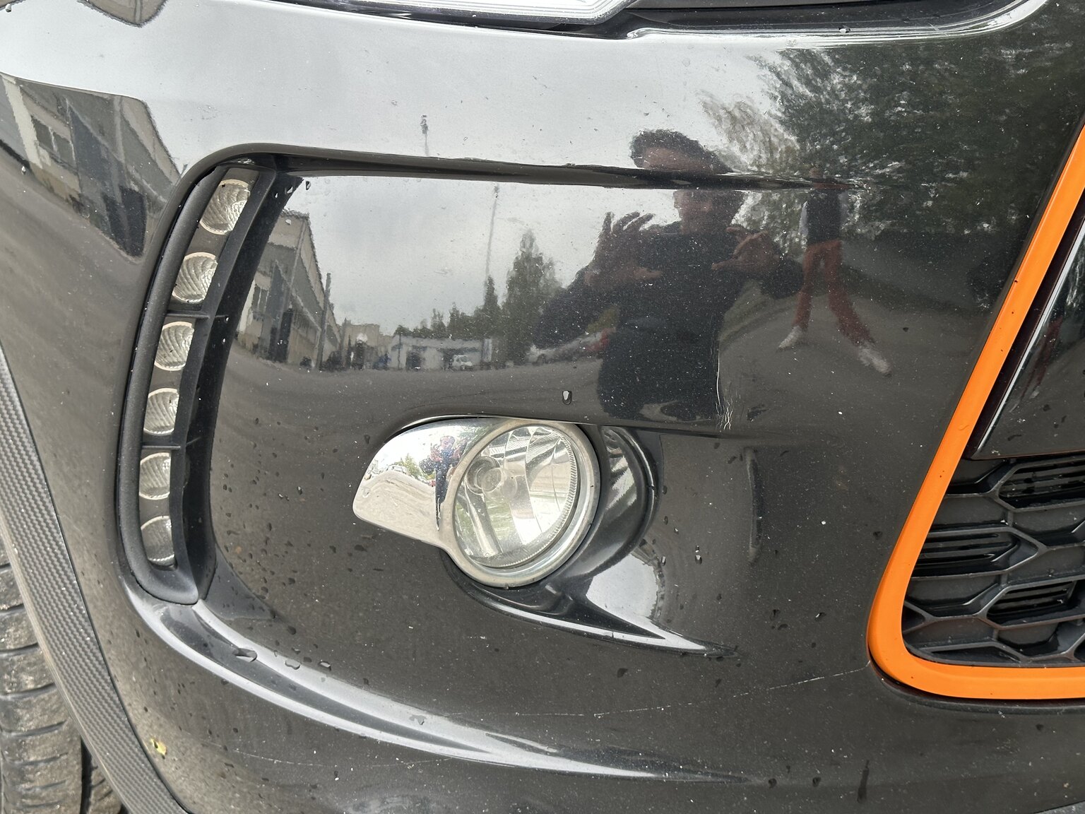 Exterior image of 2012 Citroen DS3 Racing  (32)