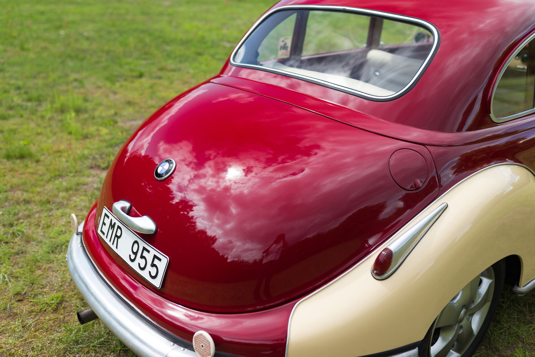 Exteriörbild på 1955 BMW 501 A Deluxe V8