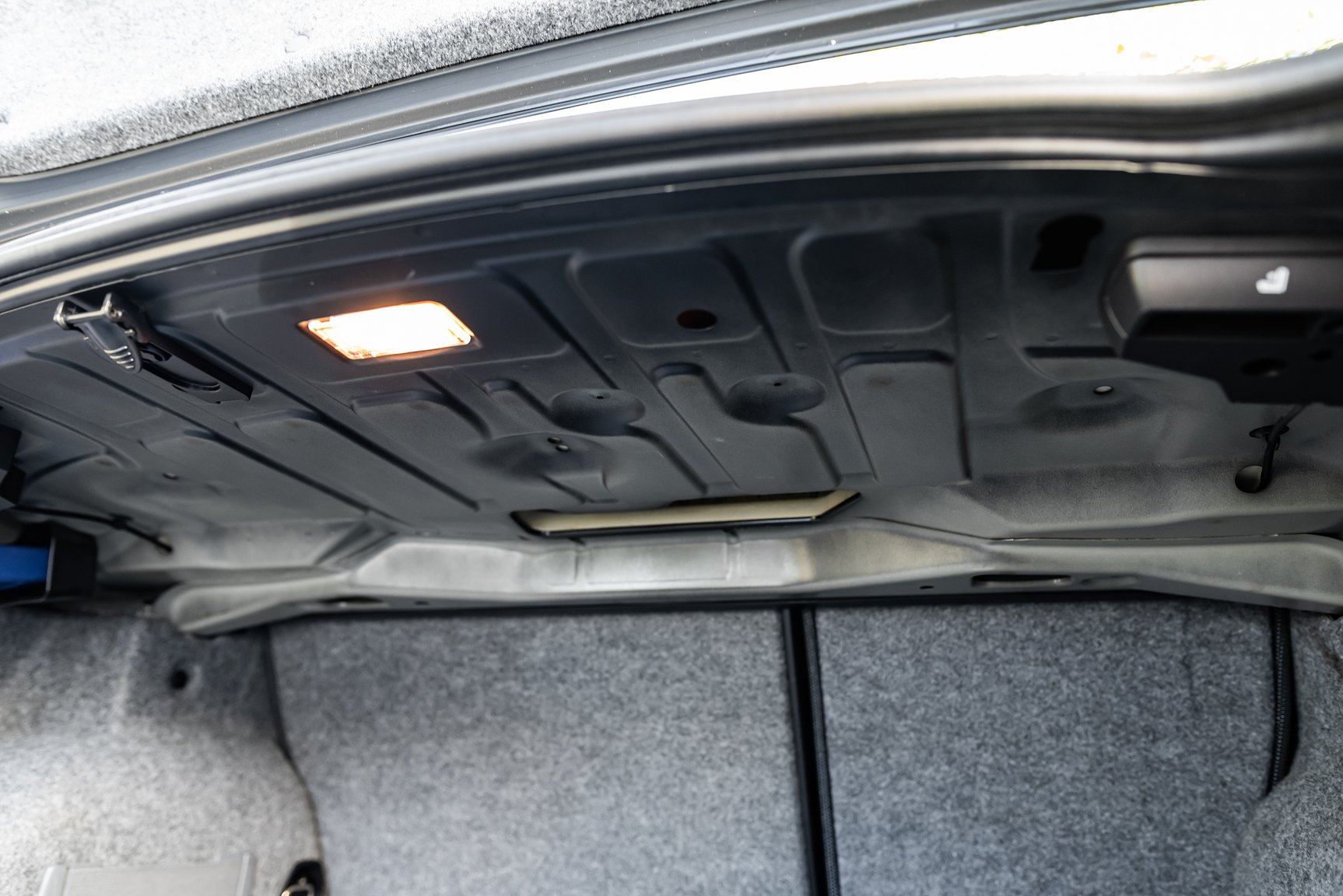 Interior image of 2009 BMW 325Xi