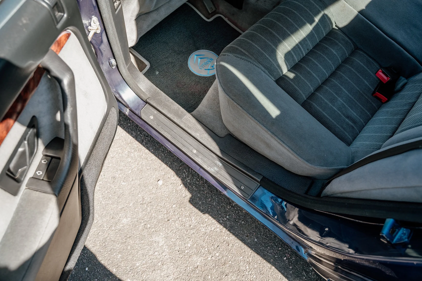 Innenraumfoto von 1997 Citroen XM Turbo CT VSX (38)