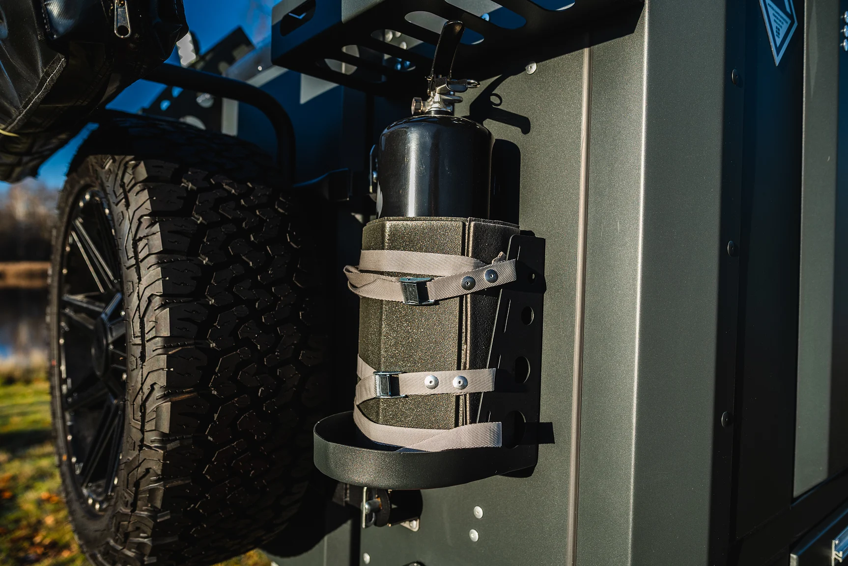 Exterior image of 2020 Northea Camper Expedition Volkswagen Amarok (92)