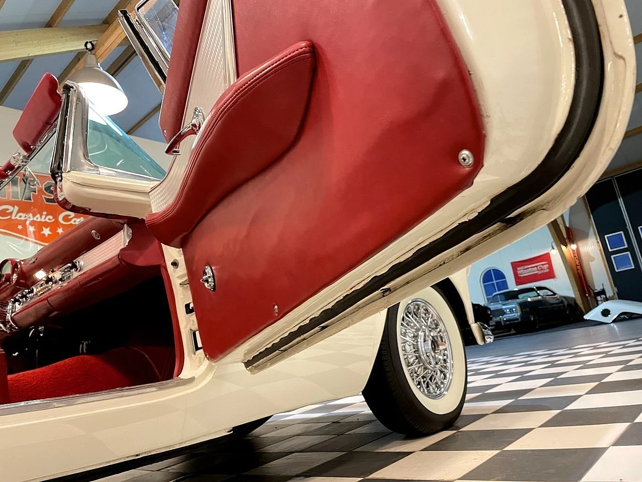 Bild von 1956 Ford Thunderbird (32)