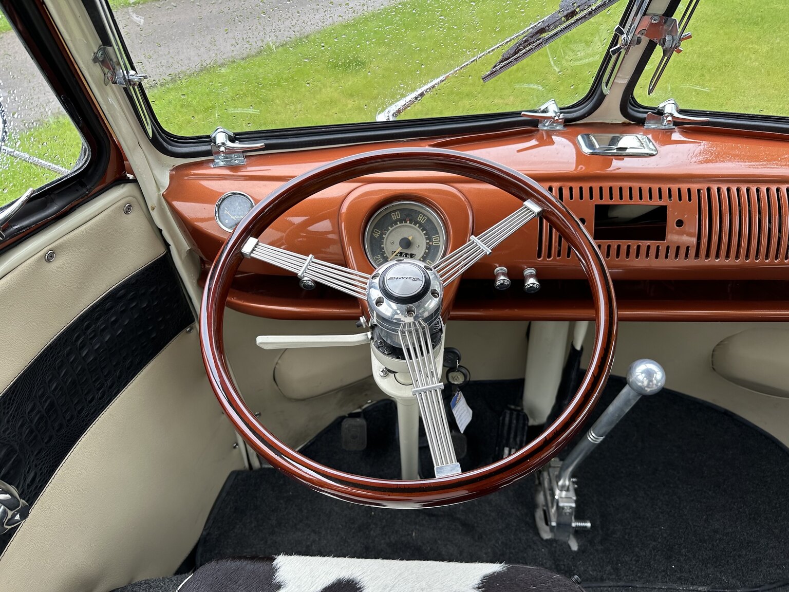 Interior image of 1970 Volkswagen T1