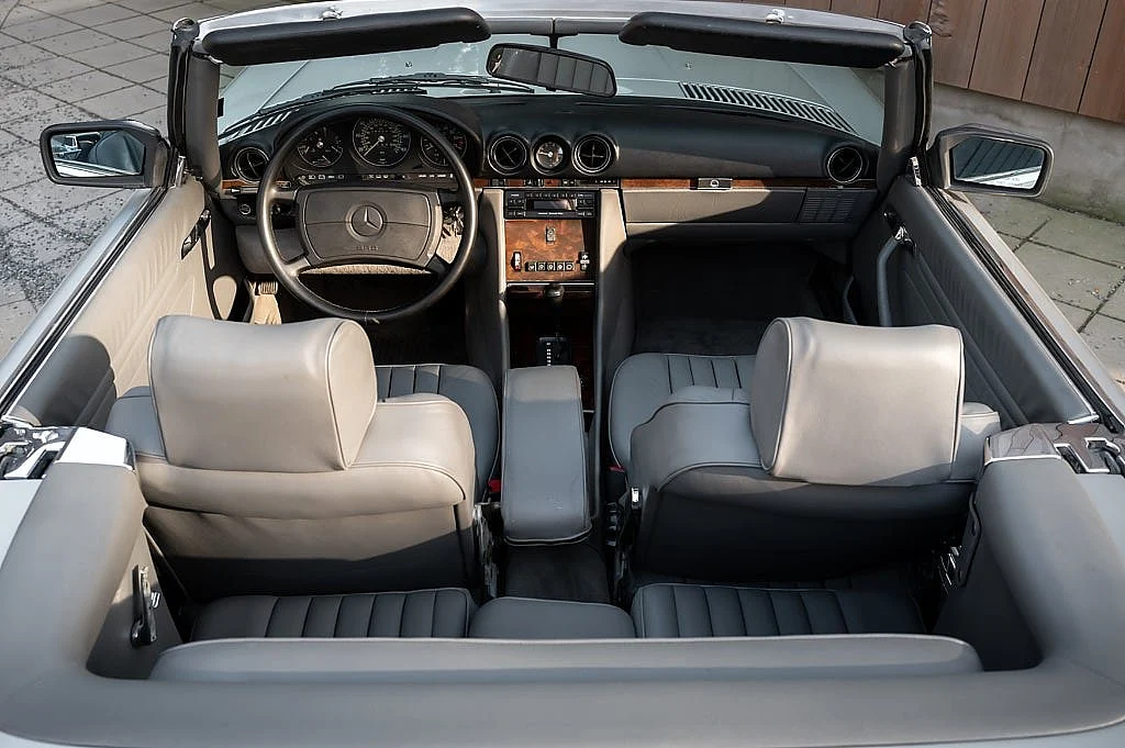 Bild von 1987 Mercedes-Benz 560SL (25)