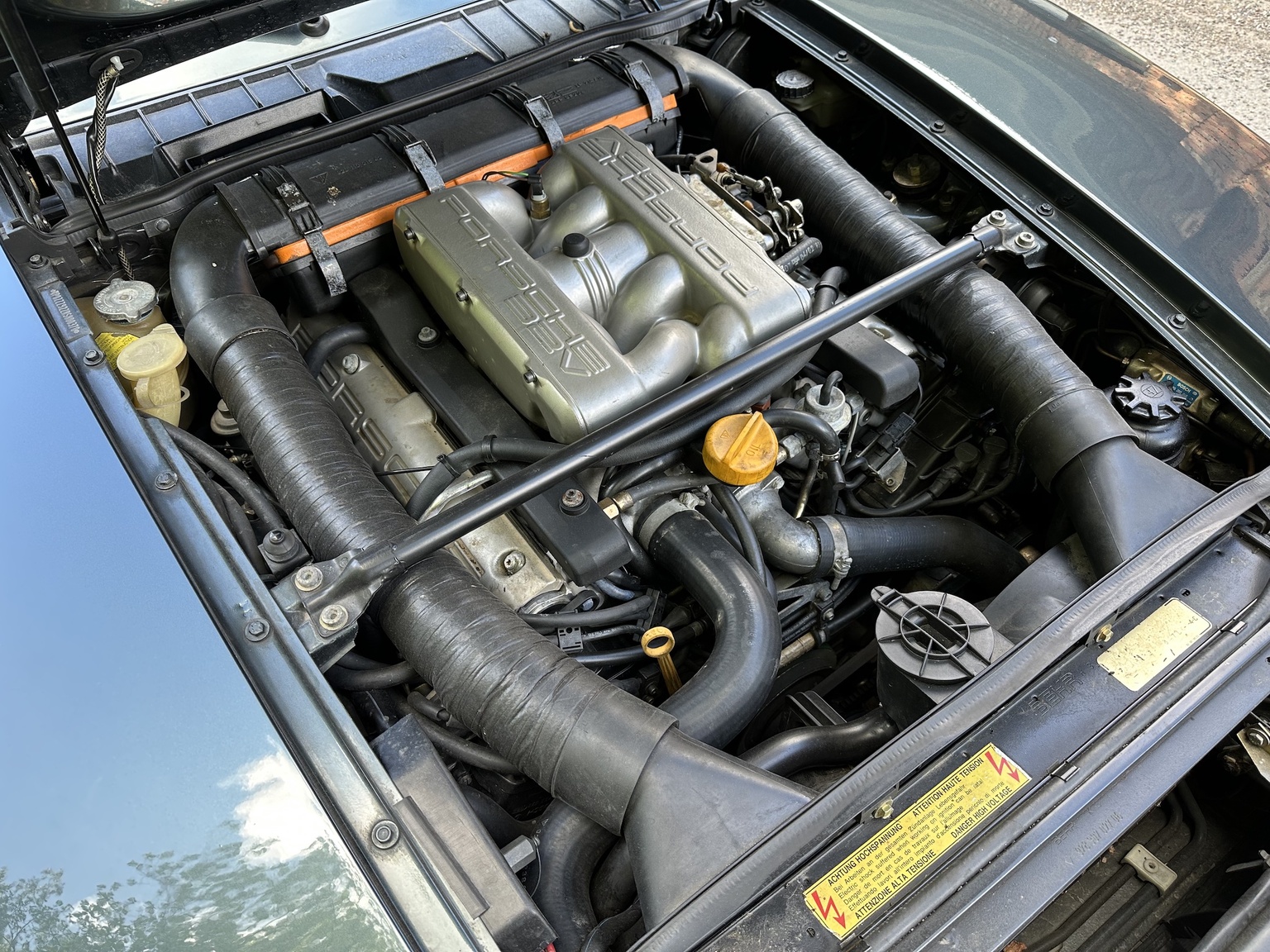 Image of 1994 Porsche 928 GTS mechanics