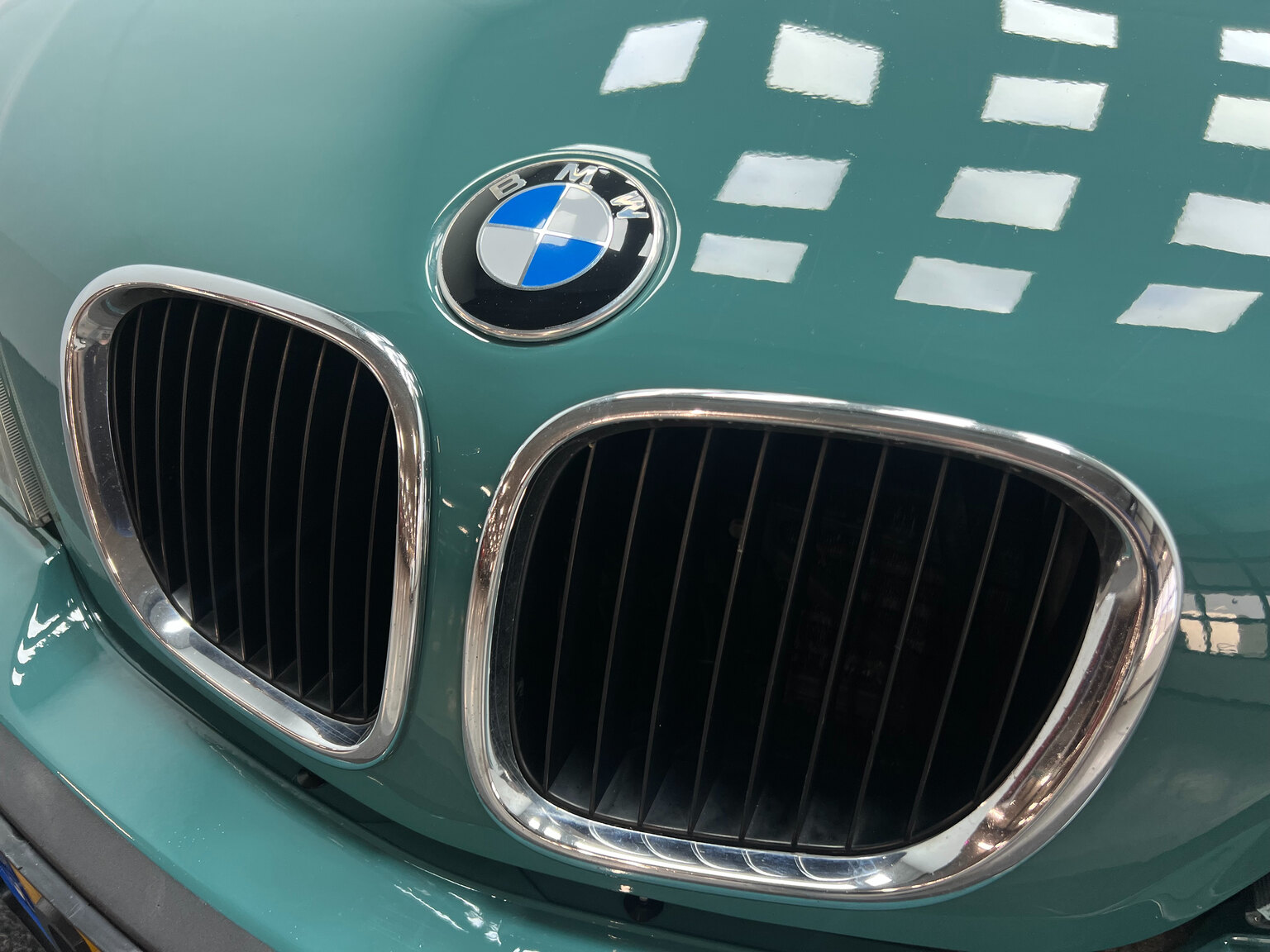 Exterior image of 2000 BMW Z3 Coupé 3.0