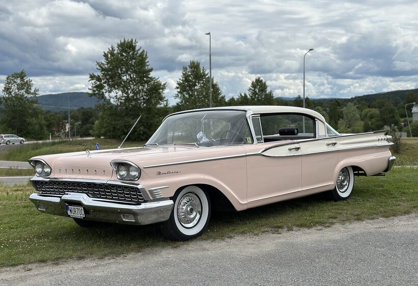 1959 Mercury Monterey 4-door Hardtop Cruiser