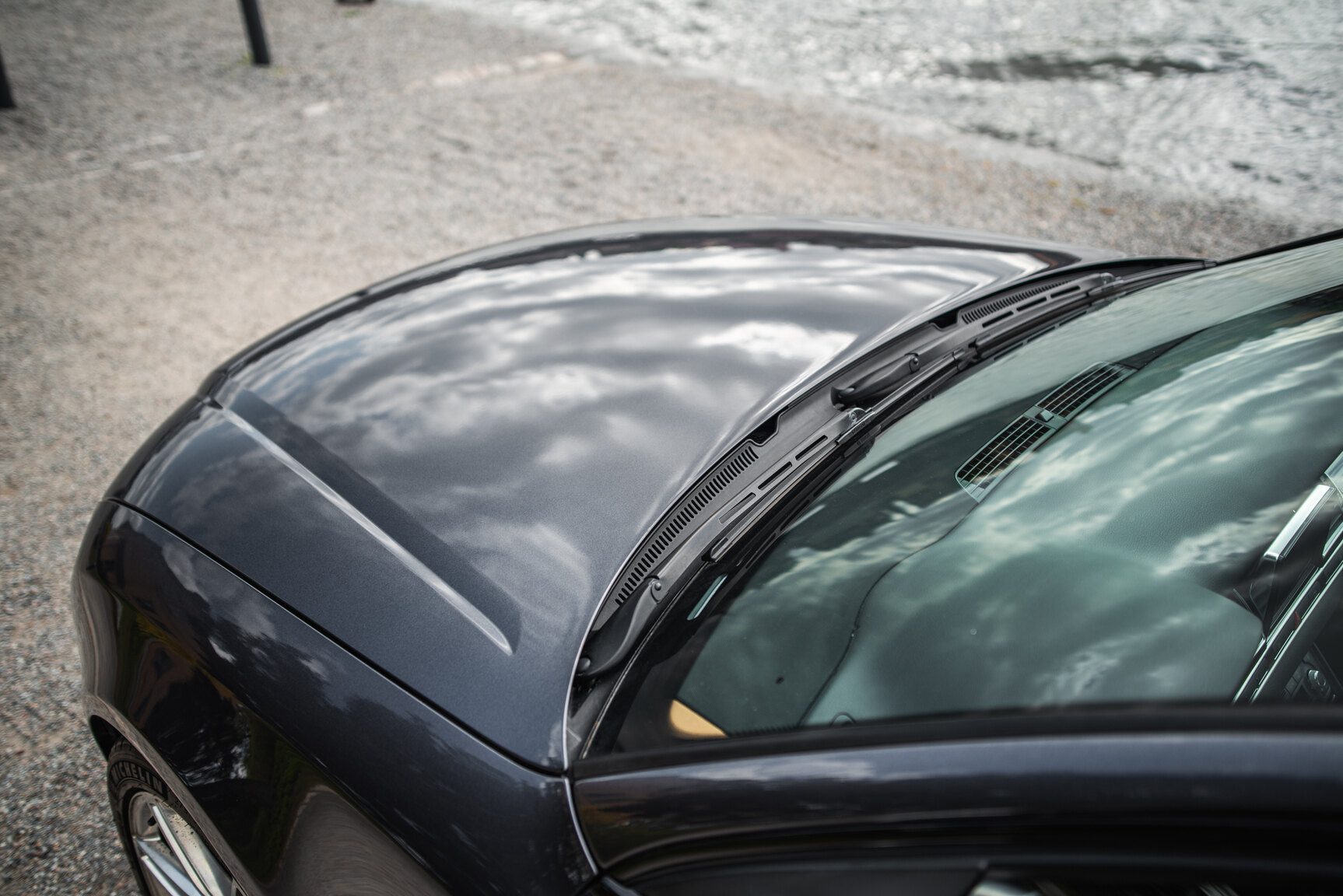 Exterior image of 2009 Audi S8 5.2 V10 FSI Quattro