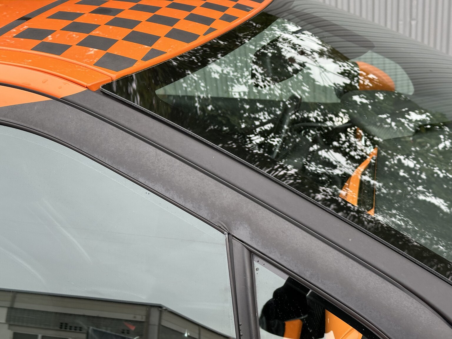 Exterior image of 2012 Citroen DS3 Racing  (43)