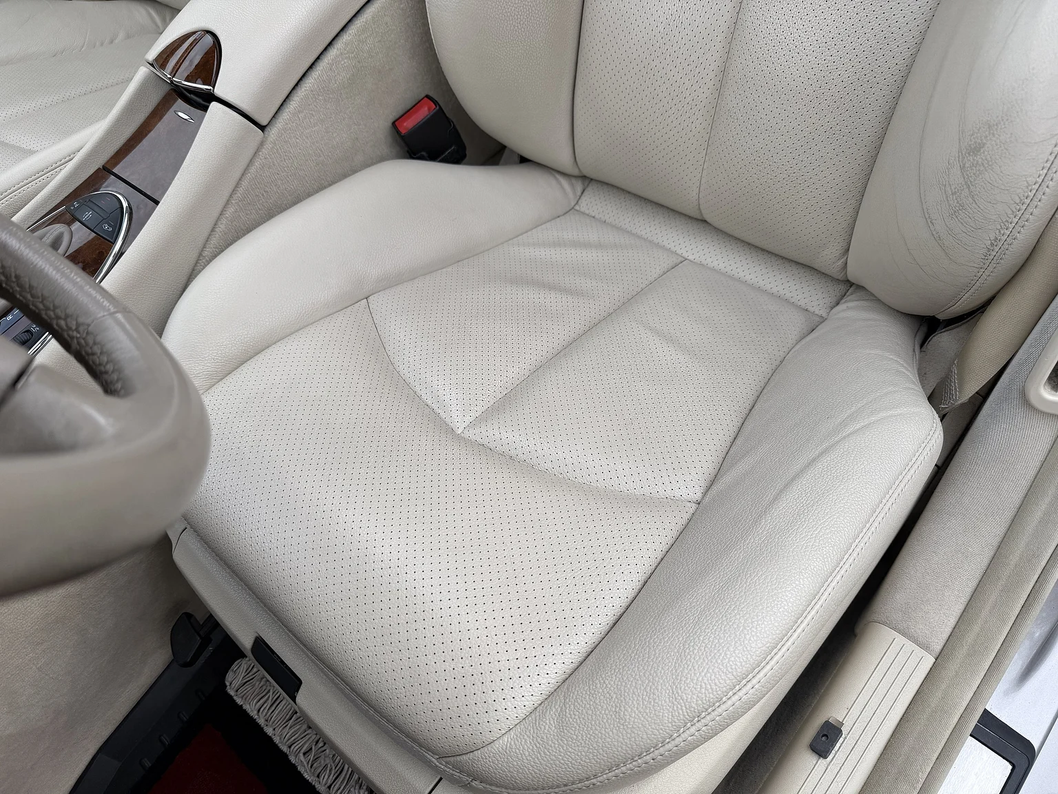 Interiörbild 2004 Mercedes-Benz E 500 7G-Tronic (24)