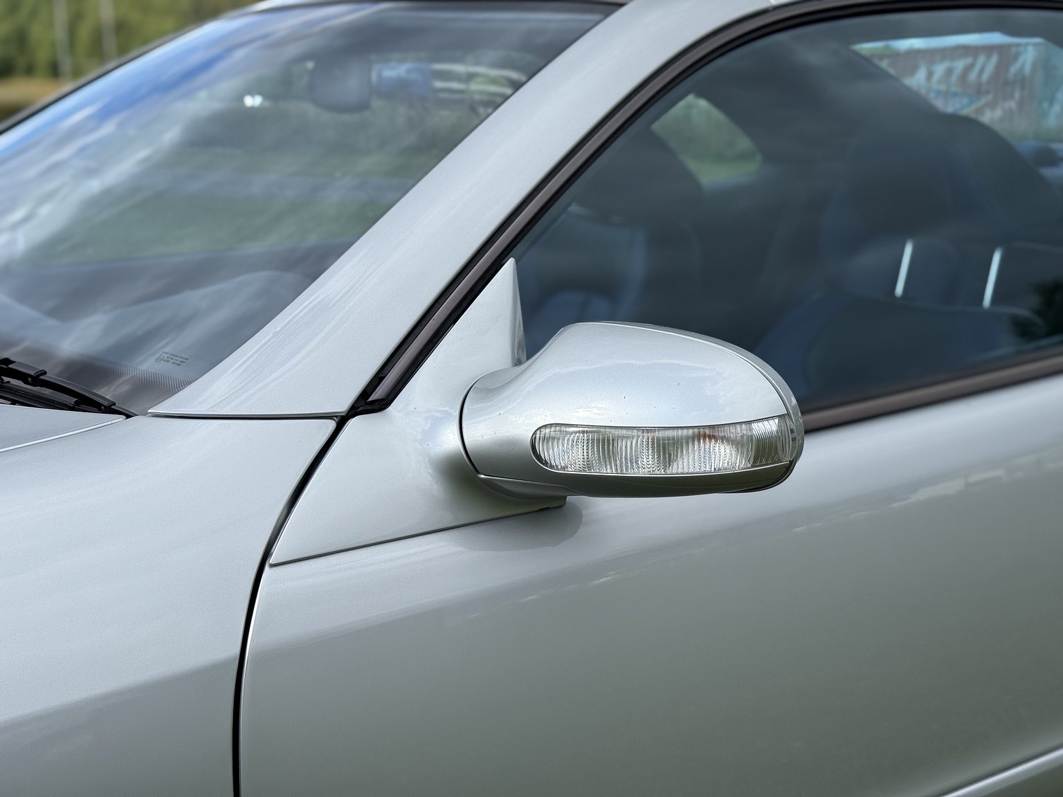 Exterior image of 2000 Mercedes-Benz CLK 55 AMG Coupé