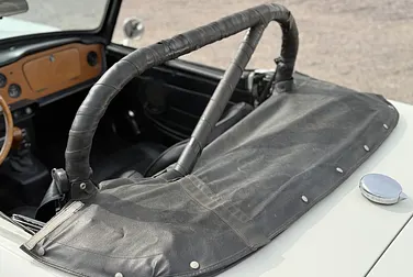 #<Image:0x00007f5ef4b81910>