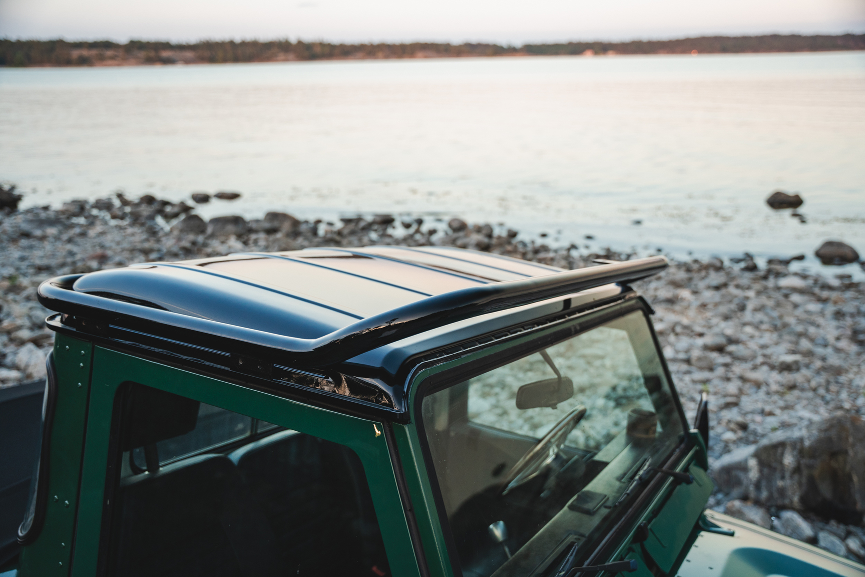 Exterior image of 2003 Land Rover Defender TD5 90 Pickup (32)