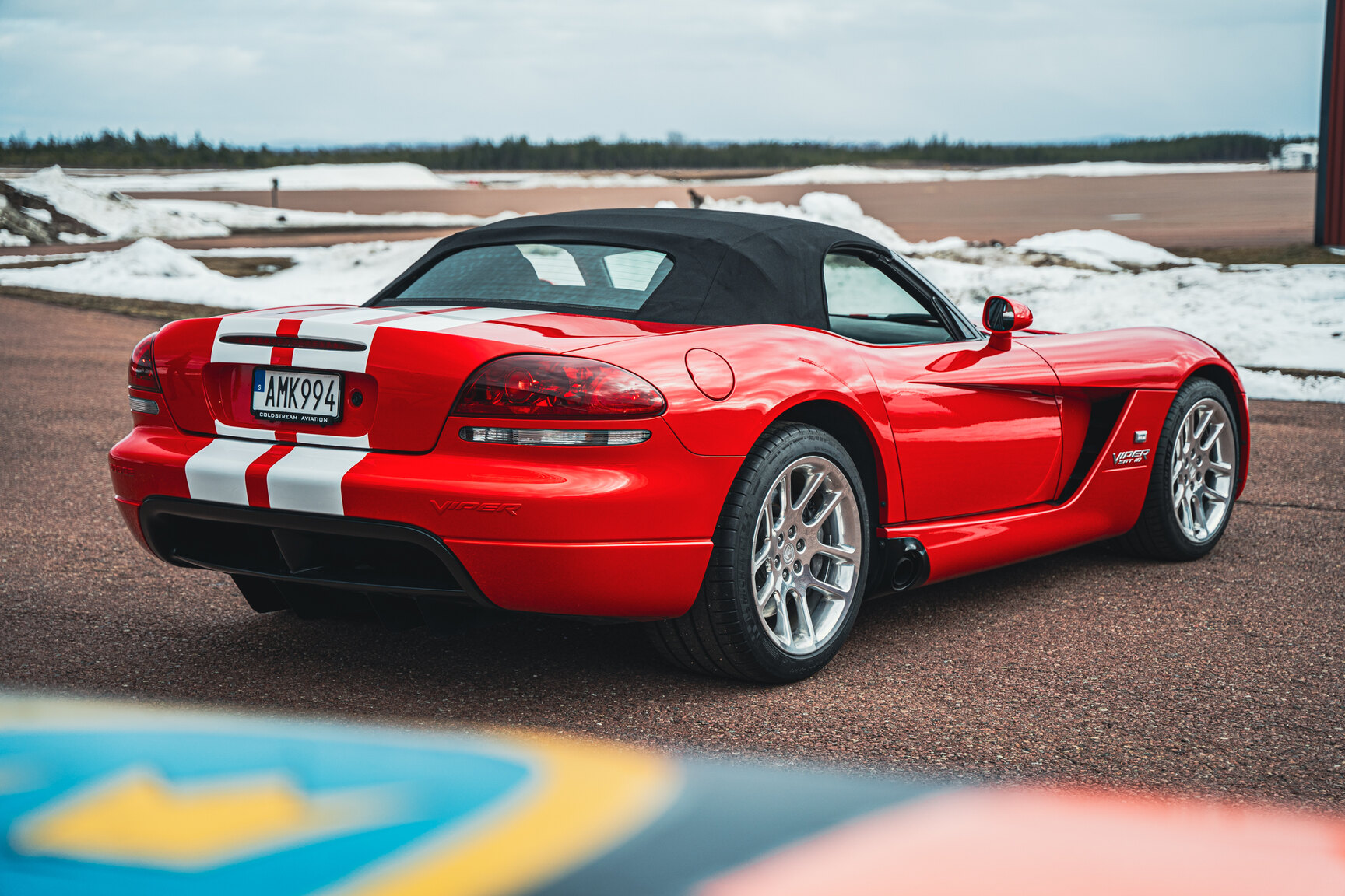 Exteriörbild på 2003 Dodge Viper SRT-10