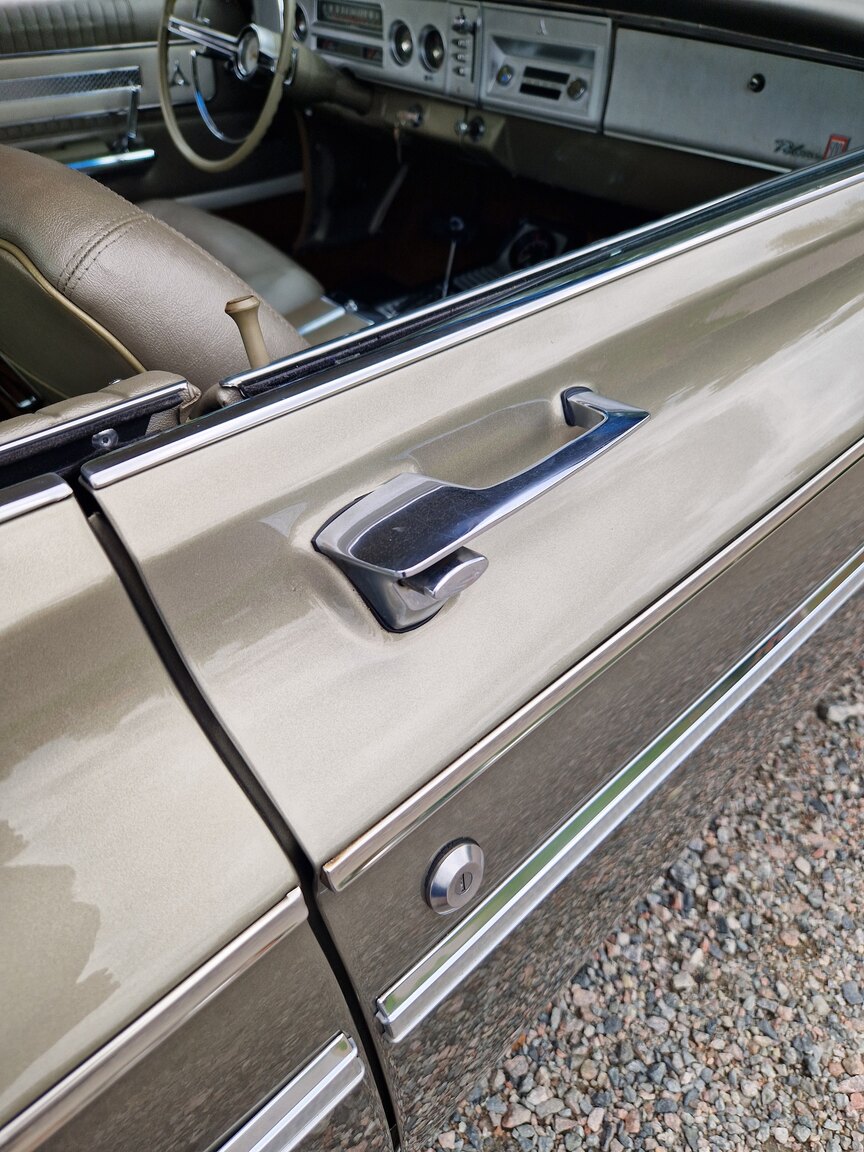 Exteriörbild på 1964 Dodge Polara 500