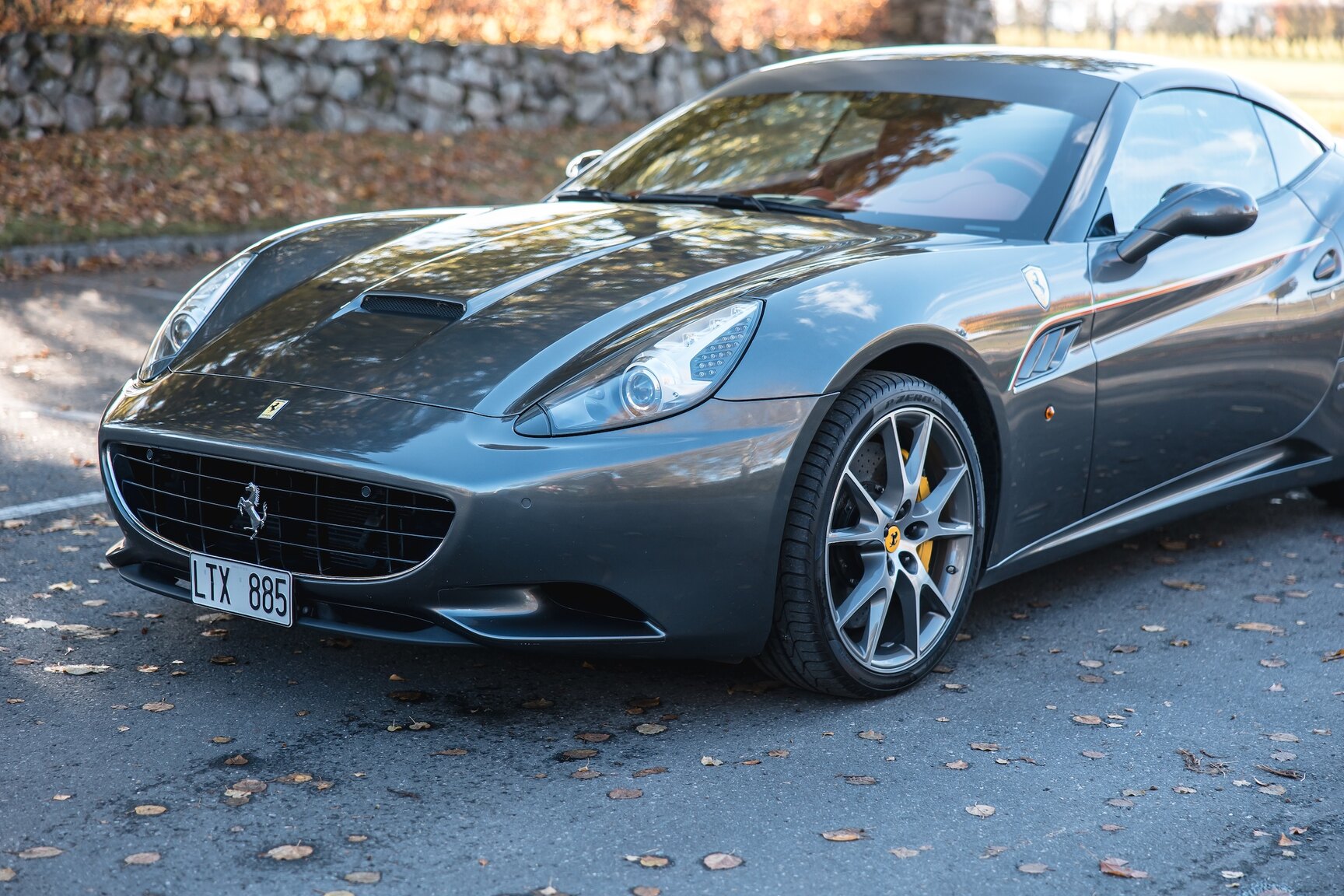 Exterior image of 2011 Ferrari California 