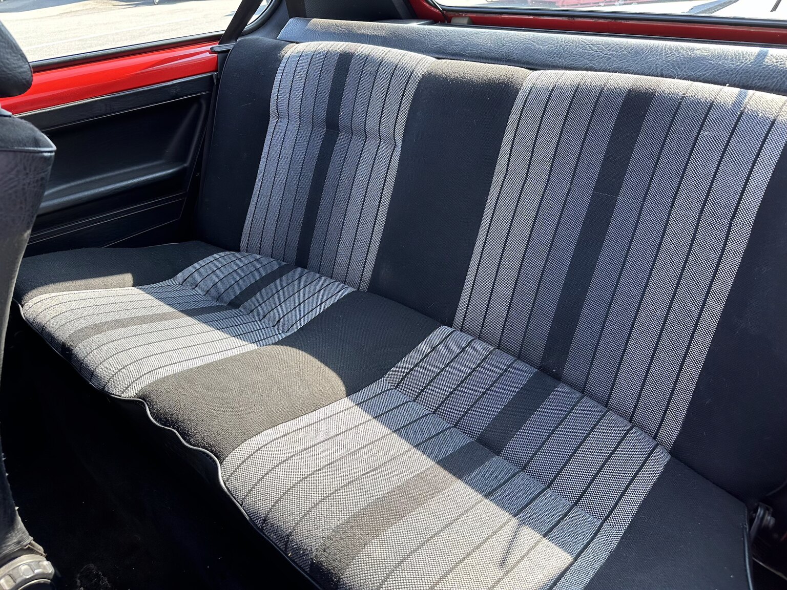 Innenraumfoto von 1984 Volkswagen Golf GTI