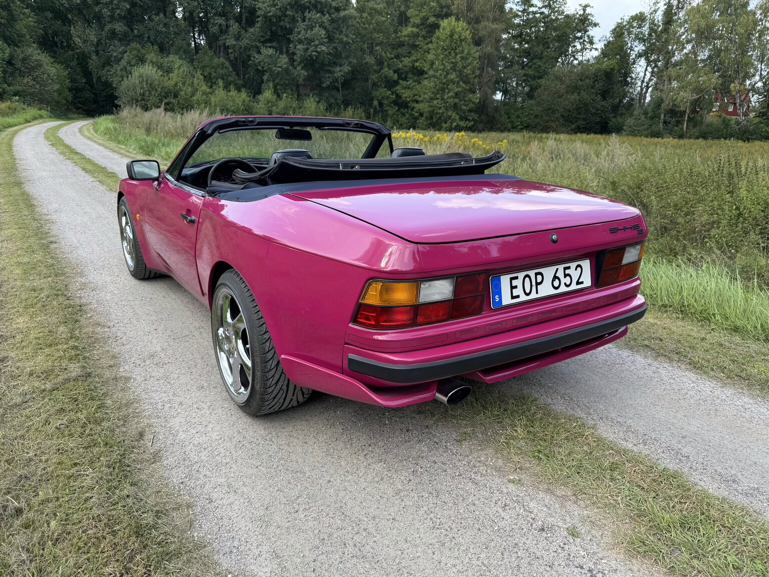 Exterior image of 1990 Porsche 944 S2 Convertible