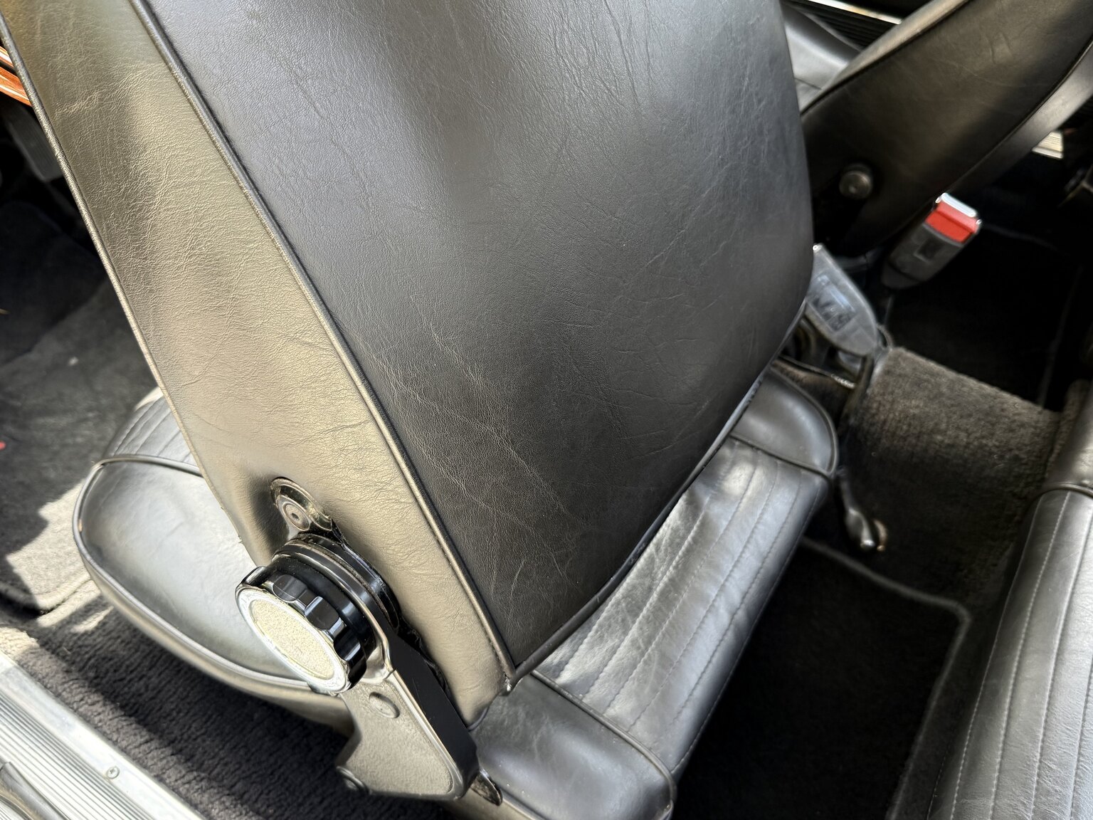 Interior image of 1974 Alfa Romeo GT 1600 Junior