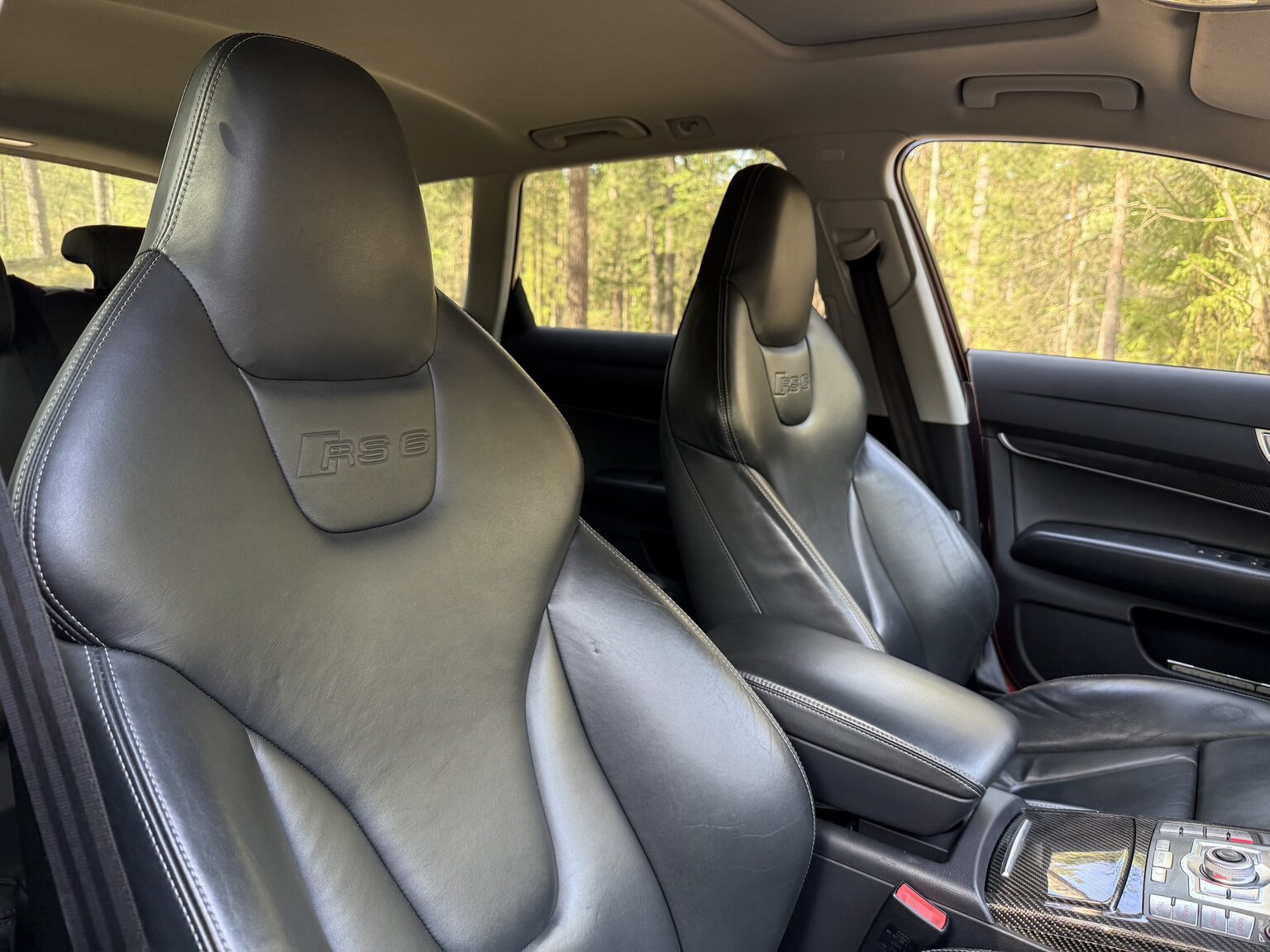 Interiörbild 2010 Audi RS6 Avant V10 Quattro