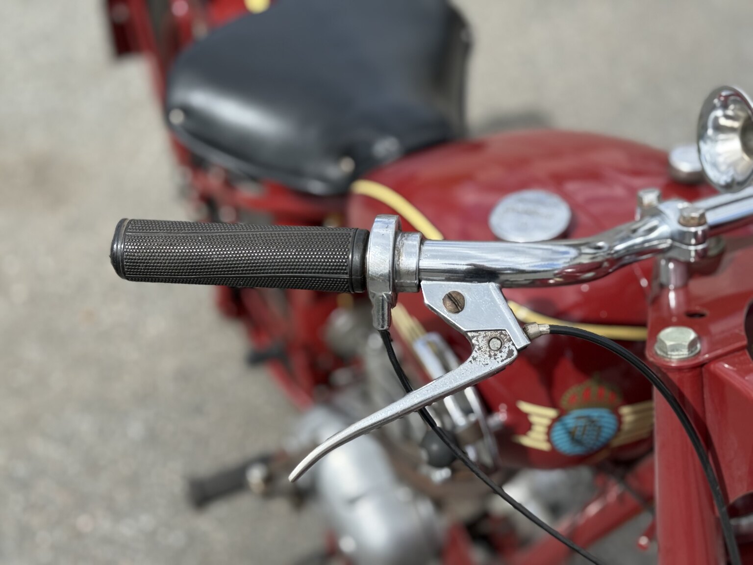 Exterior image of 1953 Huskvarna Modell 30