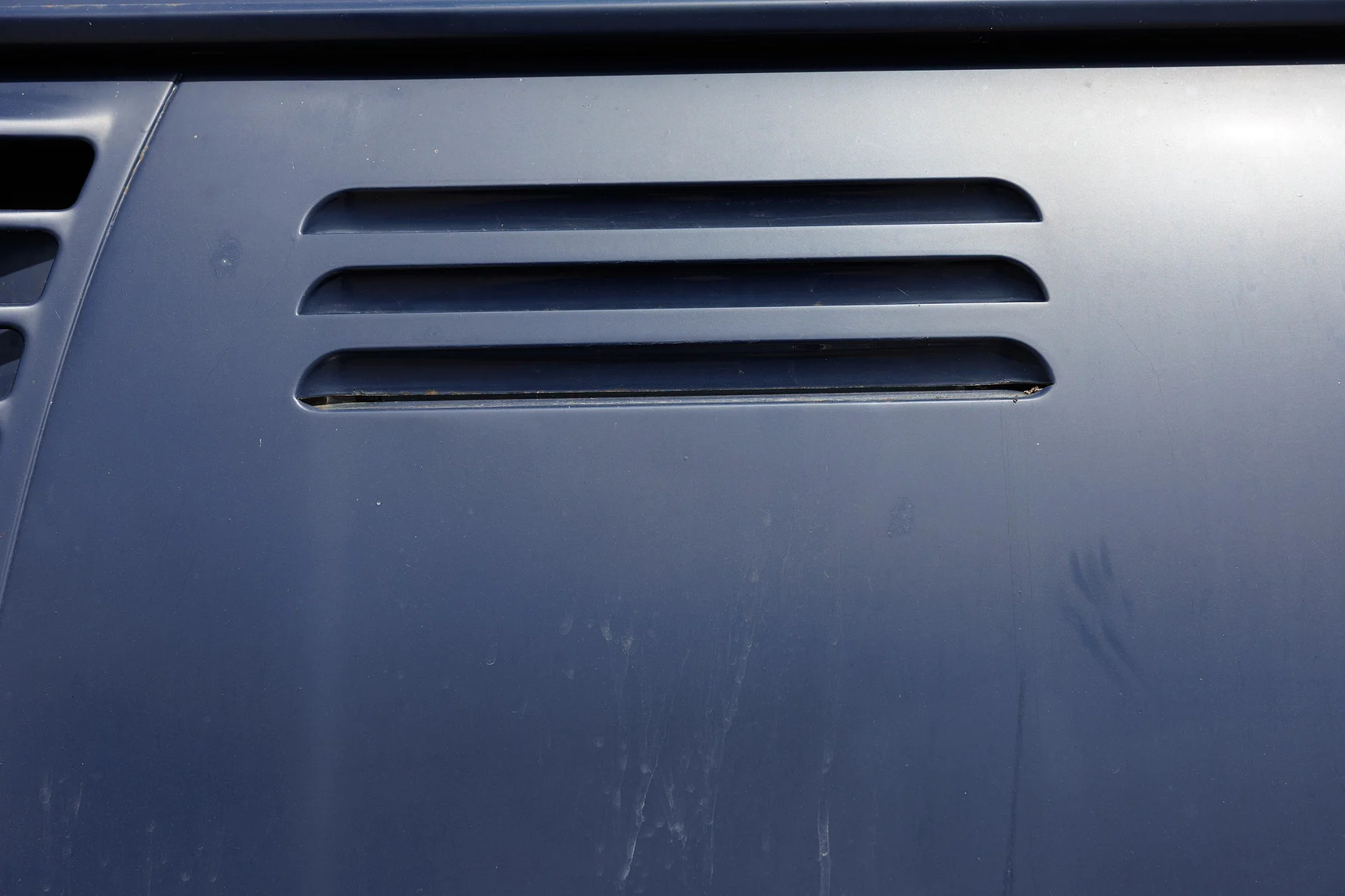 Exterior image of 1973 Volkswagen Typ 2 Transporter T2 (45)