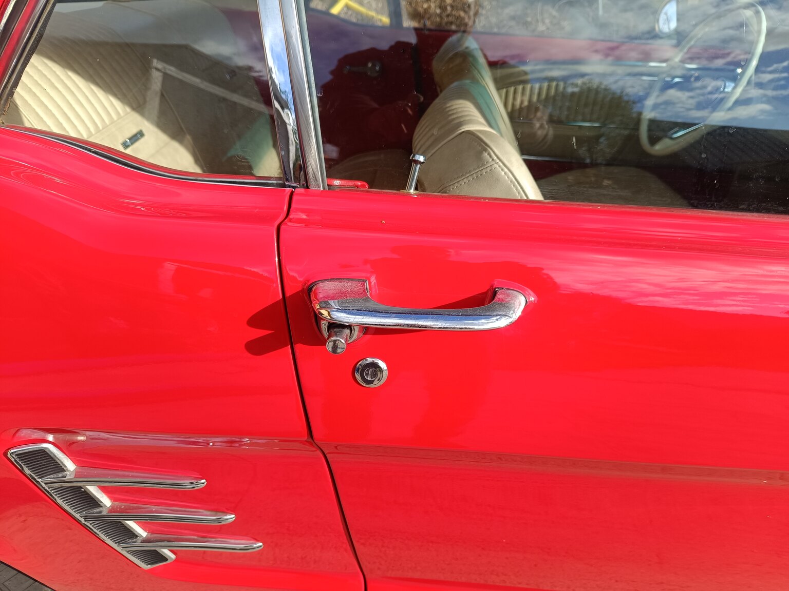 Exterior image of 1966 Ford Mustang Hardtop 3.3 