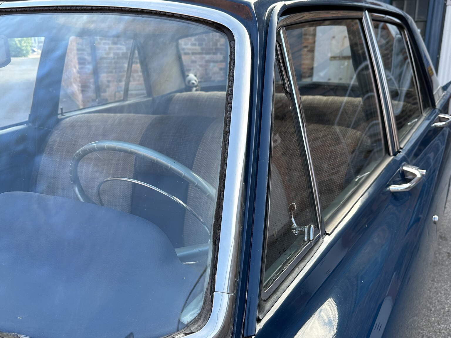 Exterior image of 1964 Ford Zephyr
