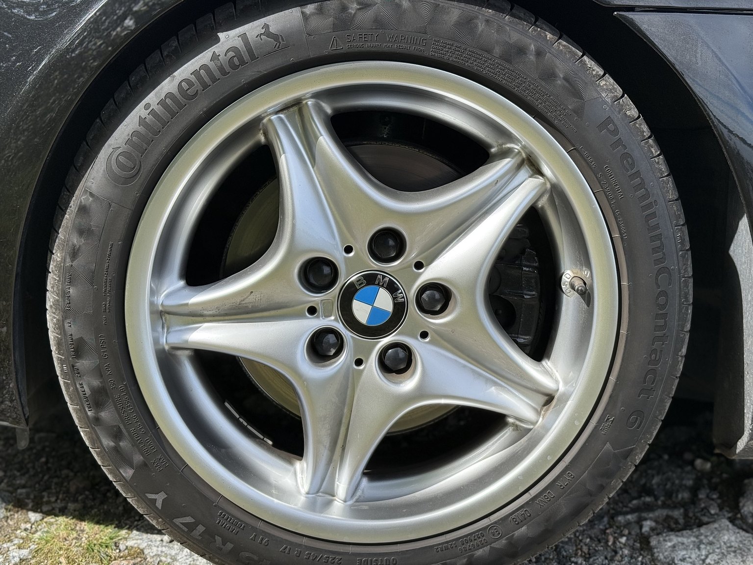 Exterior image of 1999 BMW Z3 M Coupé