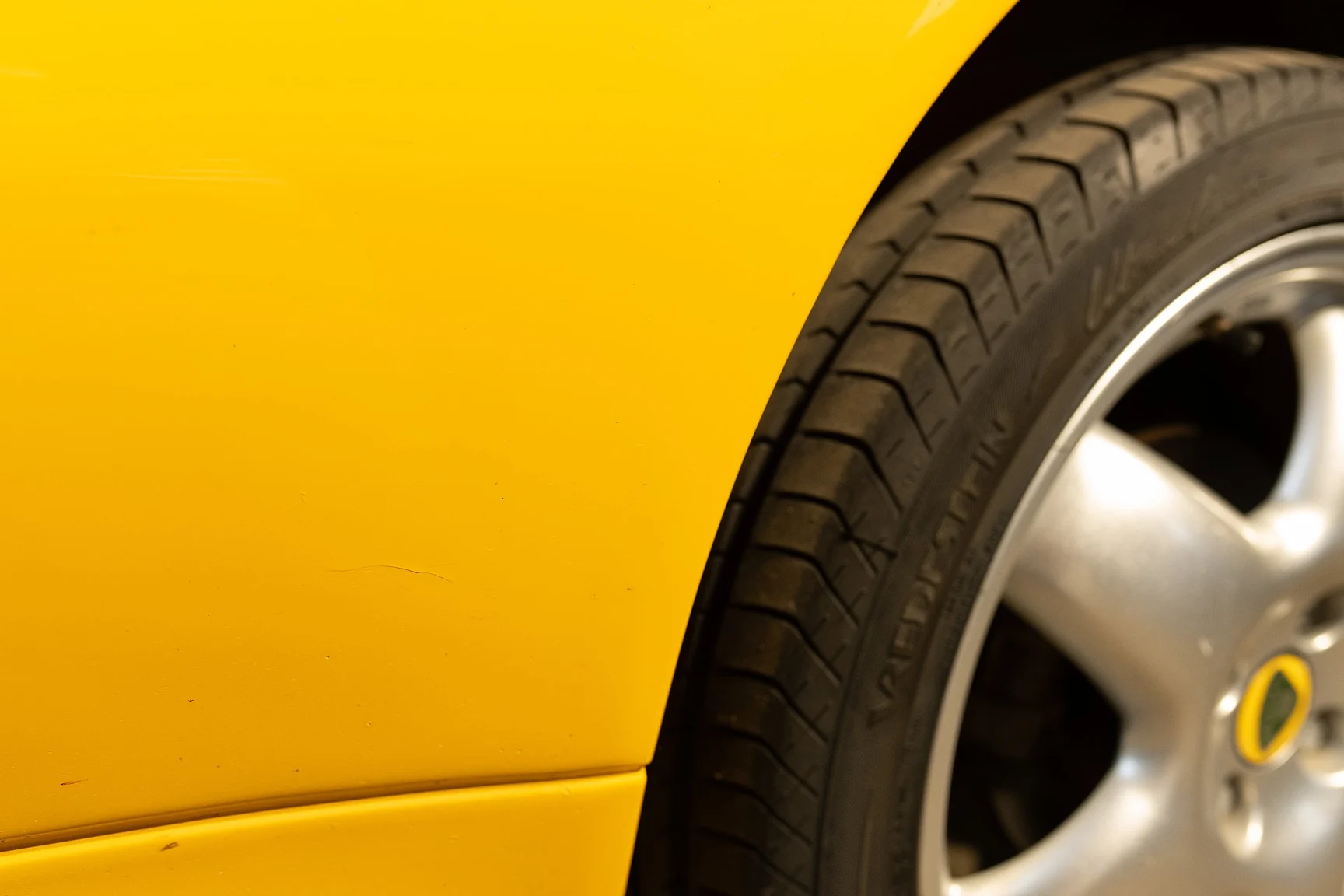 Exteriörbild på 1995 Lotus Elan Roadster (24)