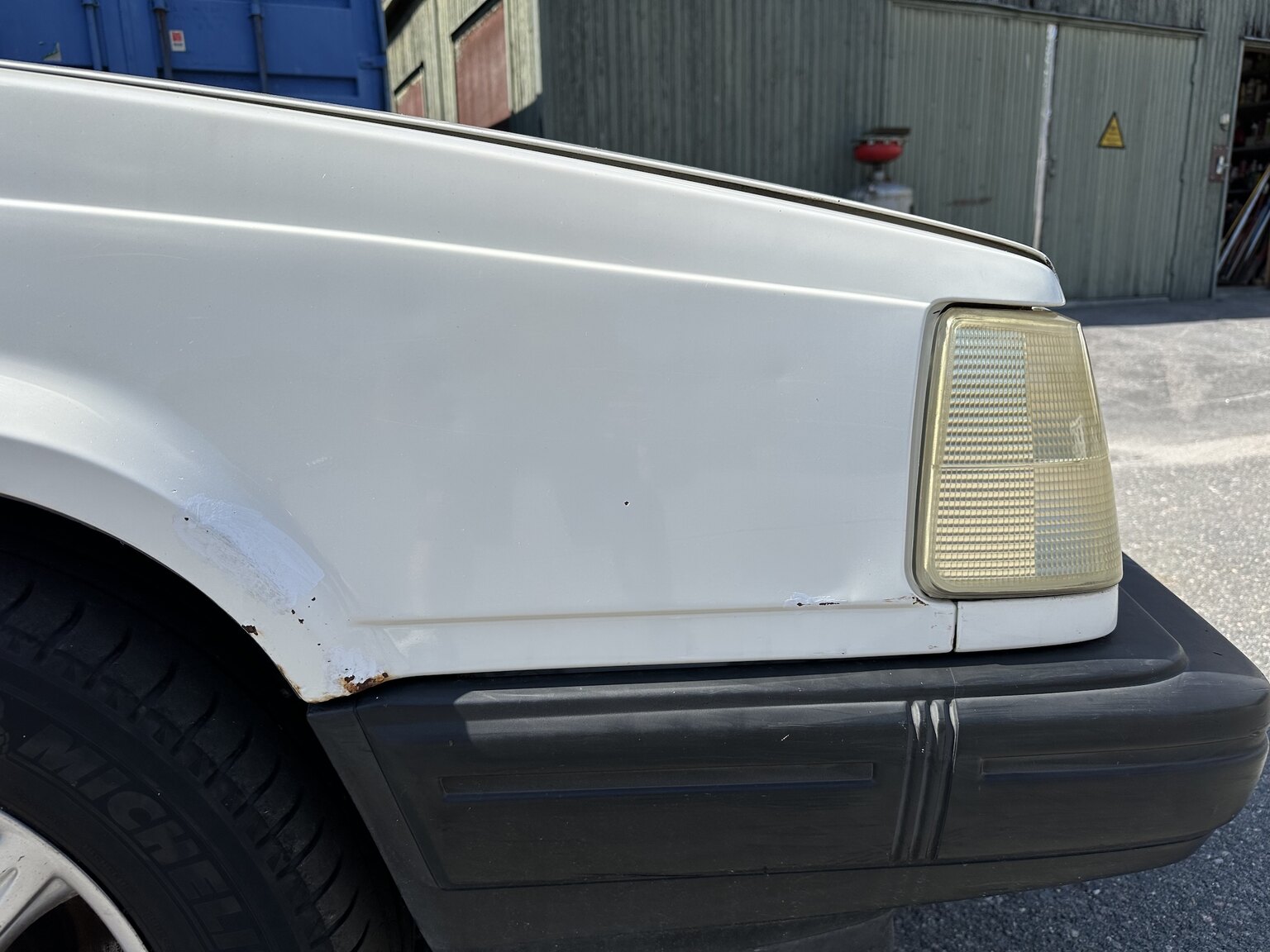 Exteriörbild på 1998 Volvo 945
