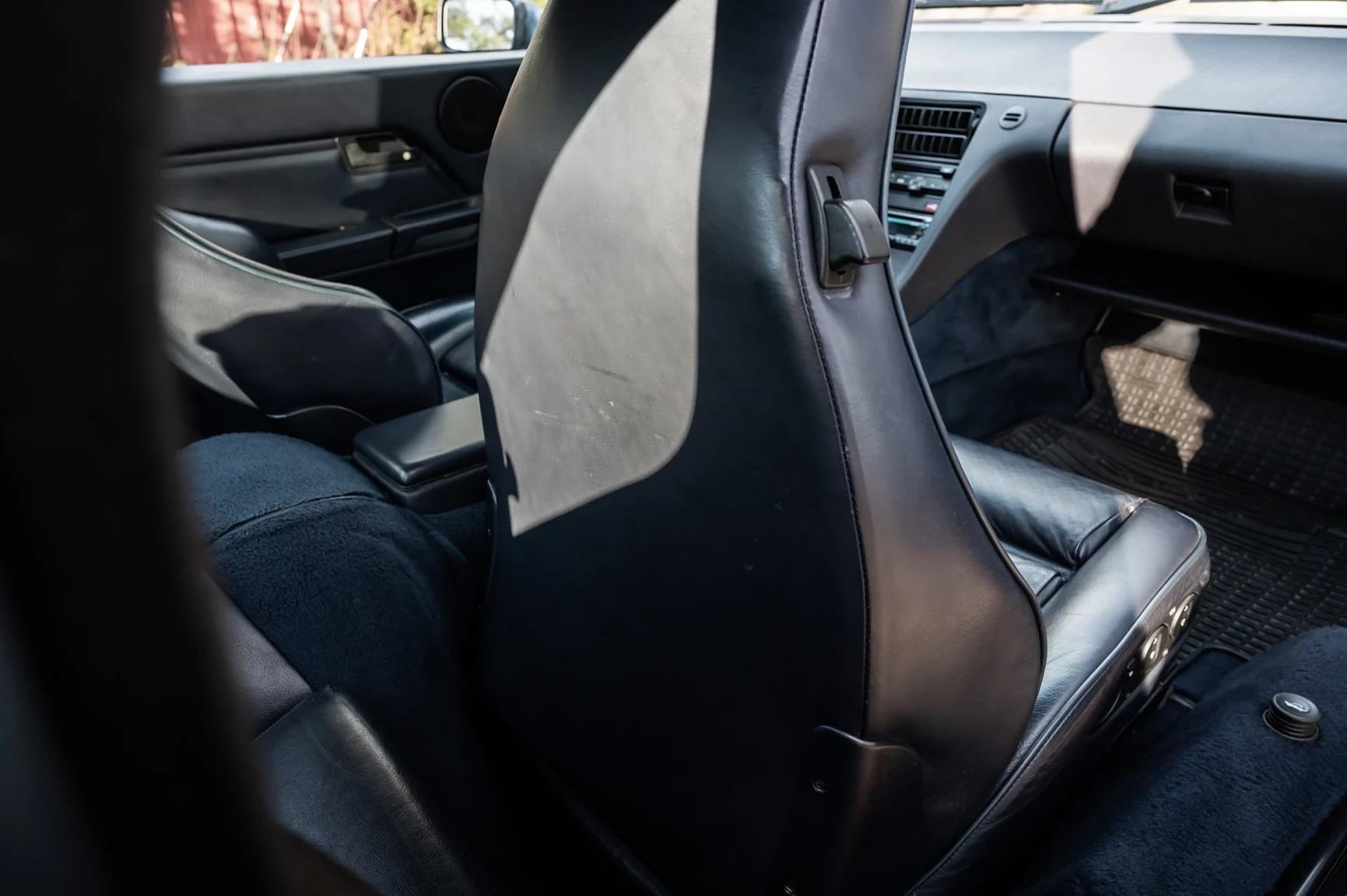 Innenraumfoto von 1988 Porsche 928 S4 (21)
