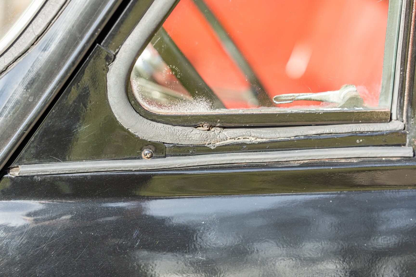 Aussenfoto 1958 Morris Minor 1000 2-door (36)