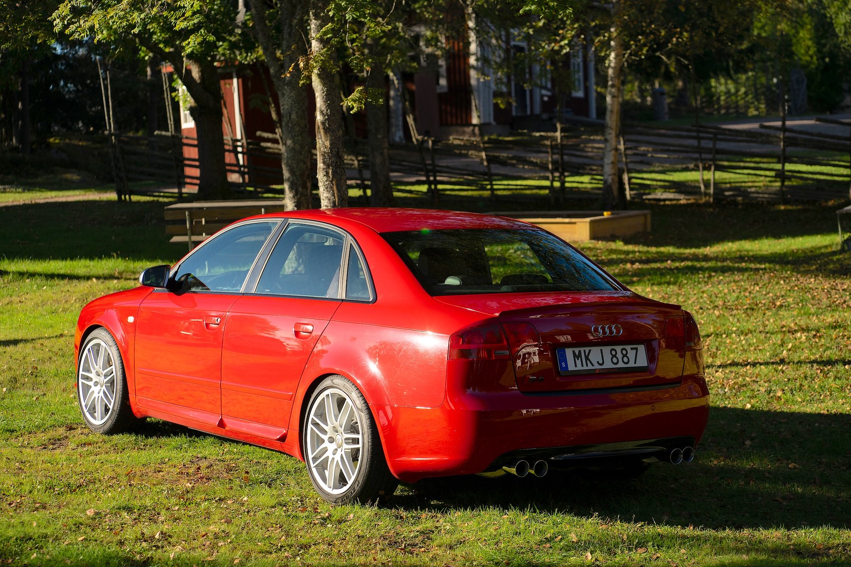 Exterior image of 2007 Audi  S4 quattro 4.2 V8 manuell