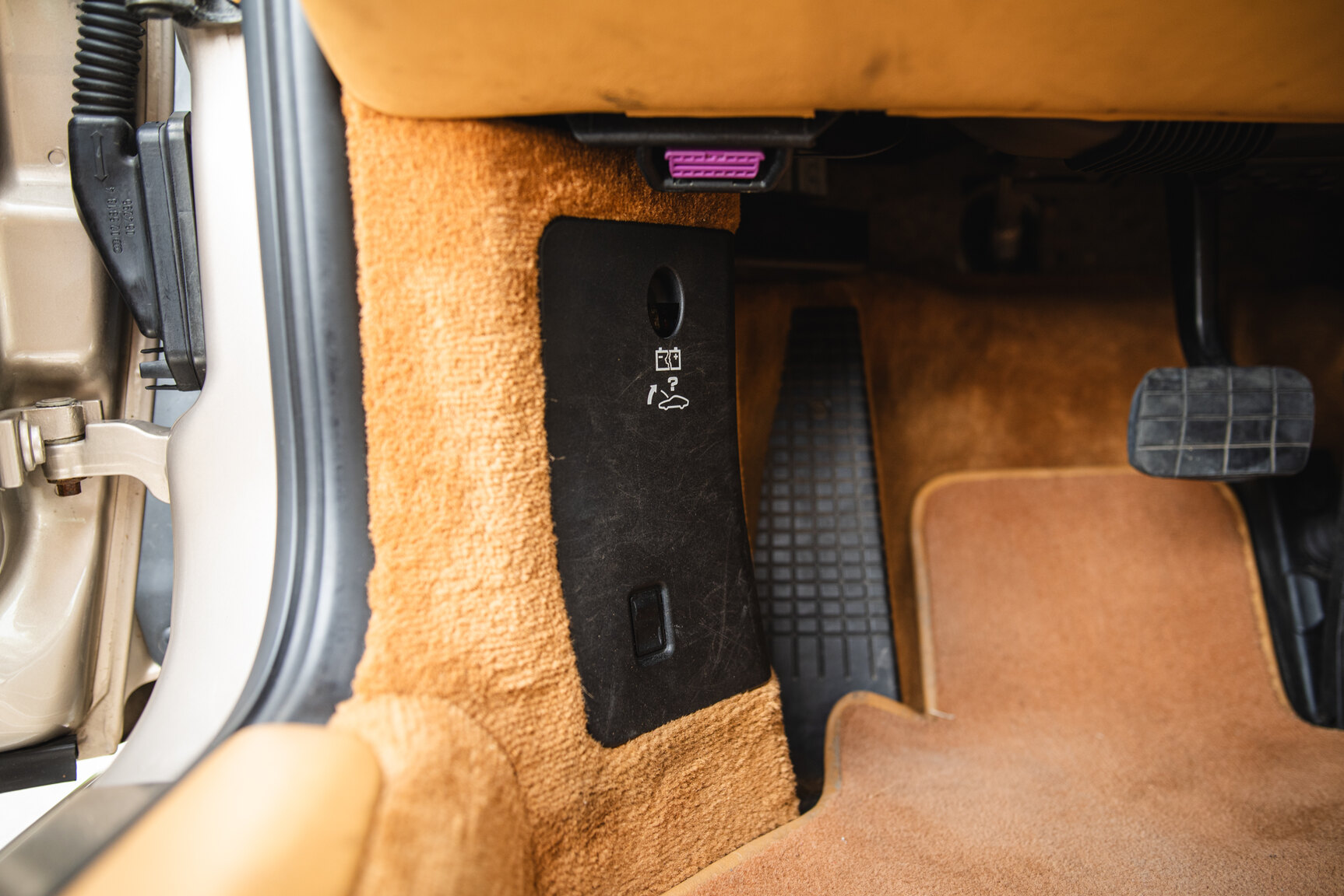 Interior image of 2004 Porsche 911 Carrera 4