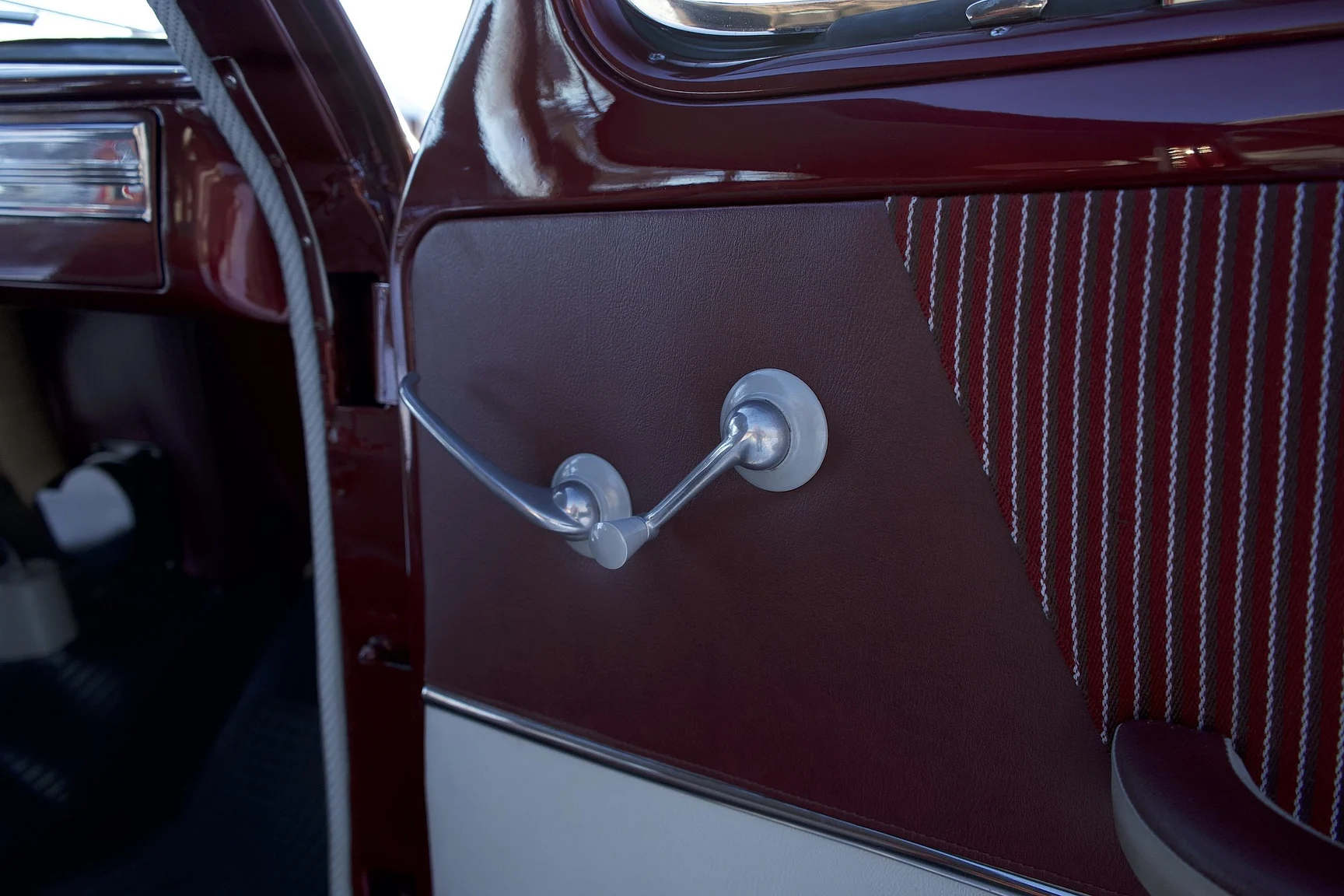 Interior image of 1953 Volvo PV444 DS (36)