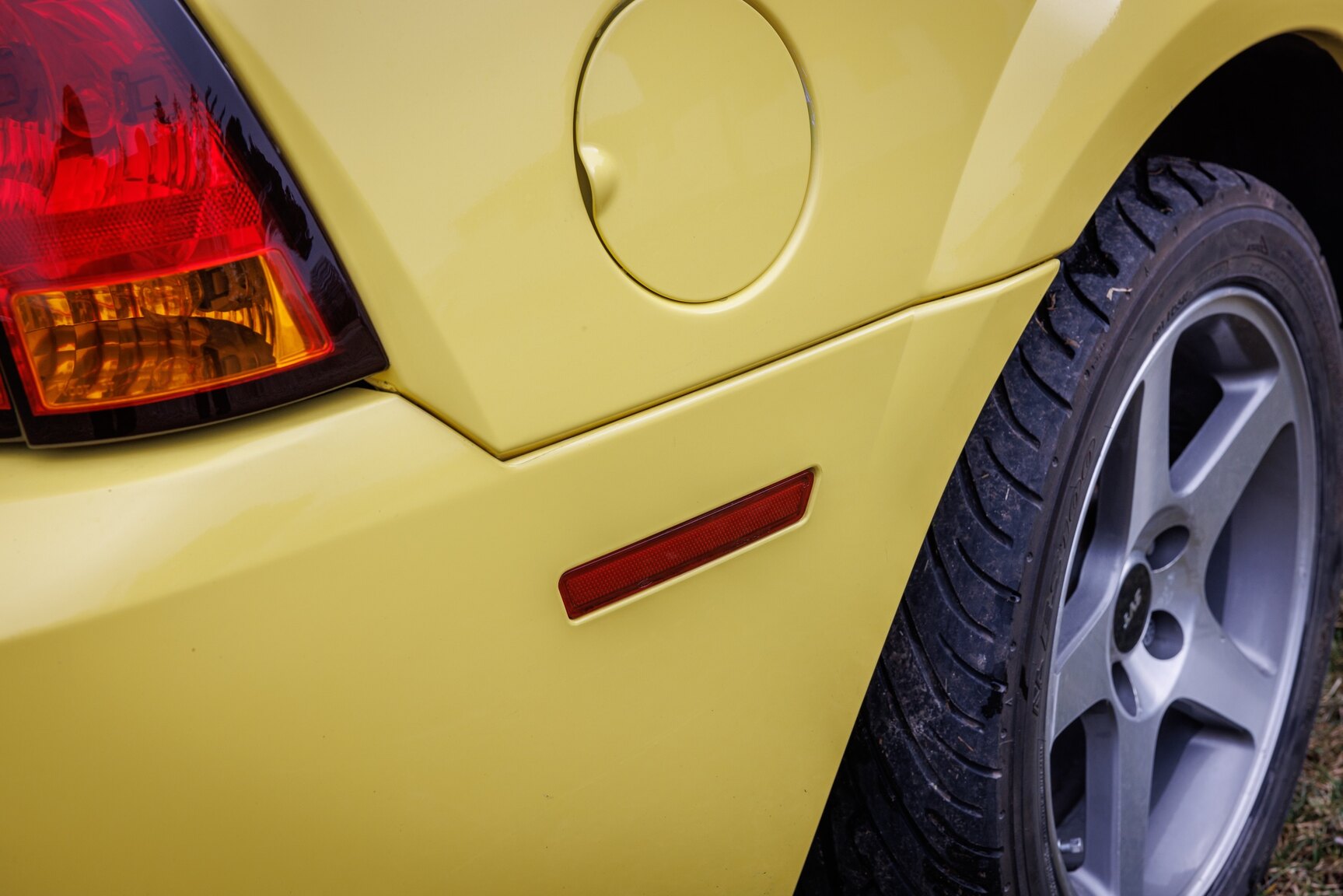 Exterior image of 2003 Ford Mustang SVT Cobra