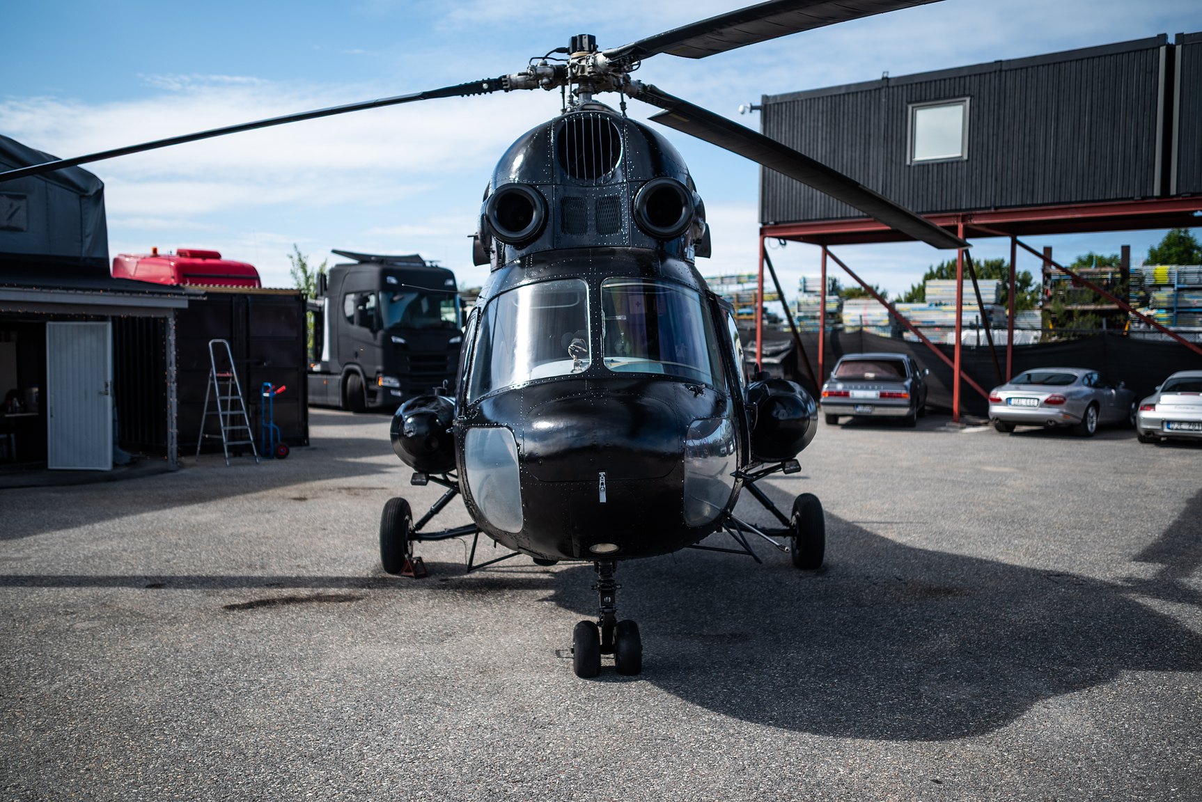 Exteriörbild på 1974 MIL Mi-2