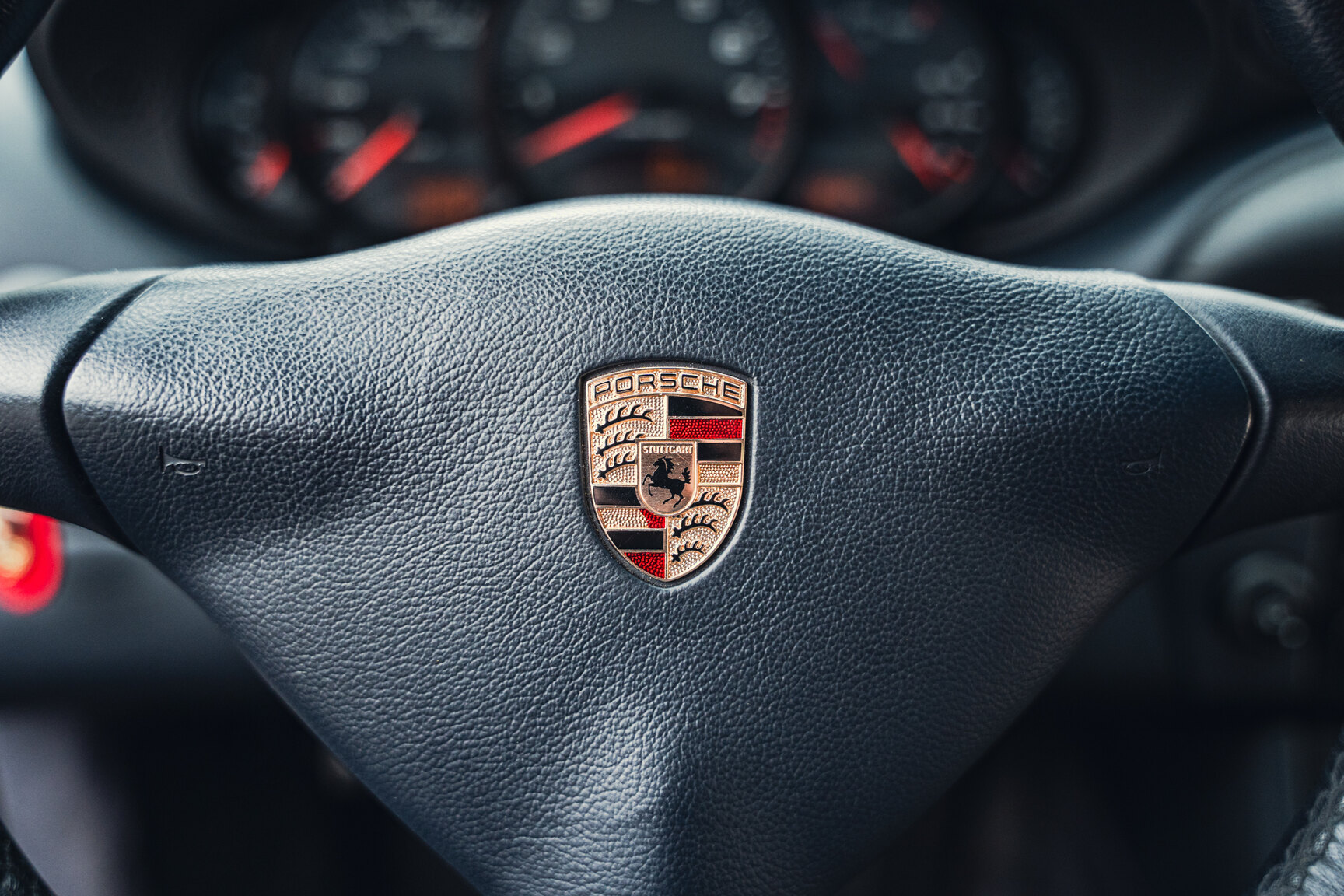 Interior image of 1999 Porsche 911 Carrera 4