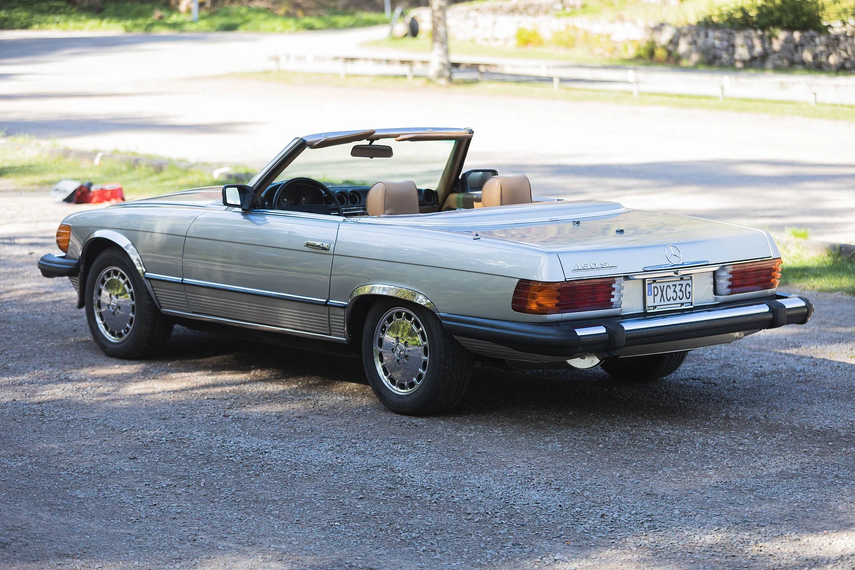 Exteriörbild på 1980 Mercedes-Benz 450 SL  (5)