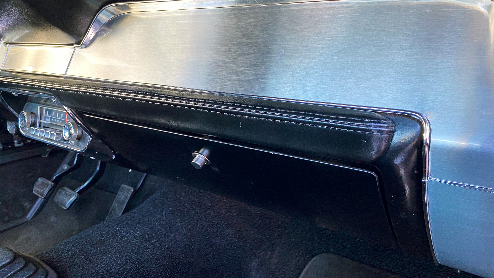 Innenraumfoto von 1967 Ford Mustang 305ci HT (25)