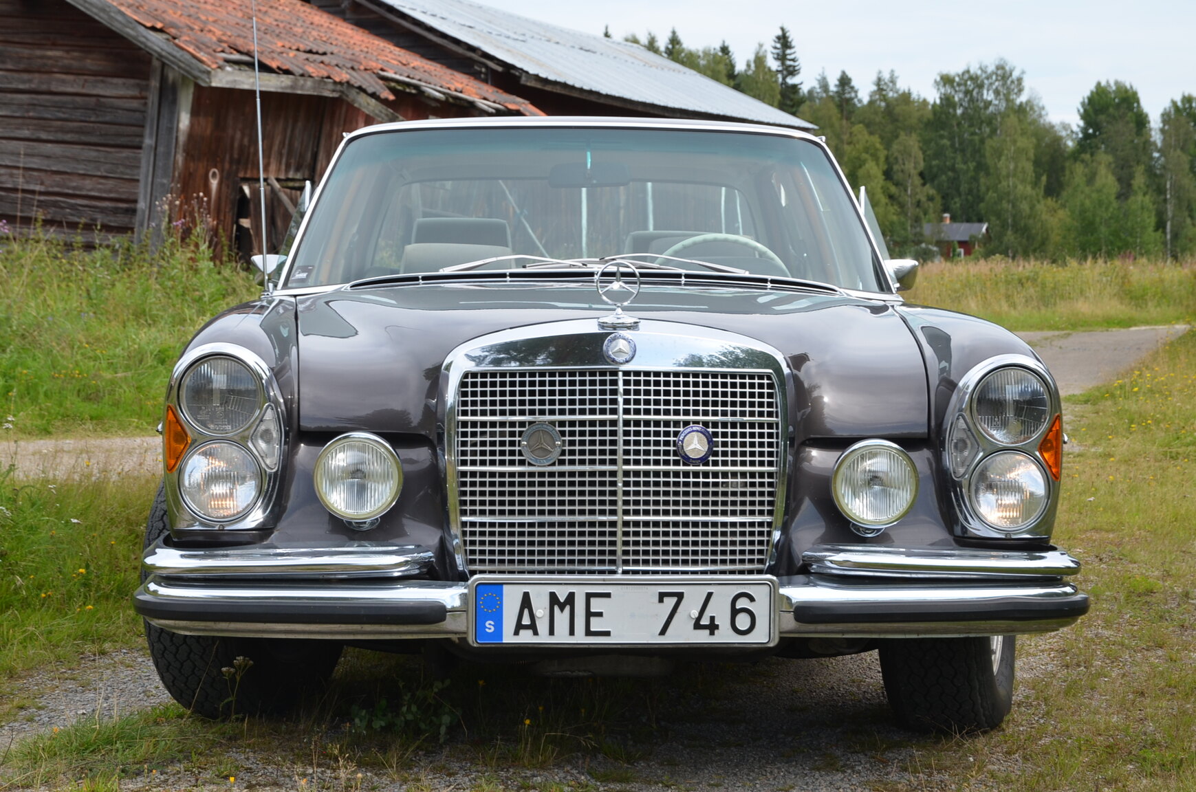Exterior image of 1968 Mercedes-Benz W109 300 SEL 6.3