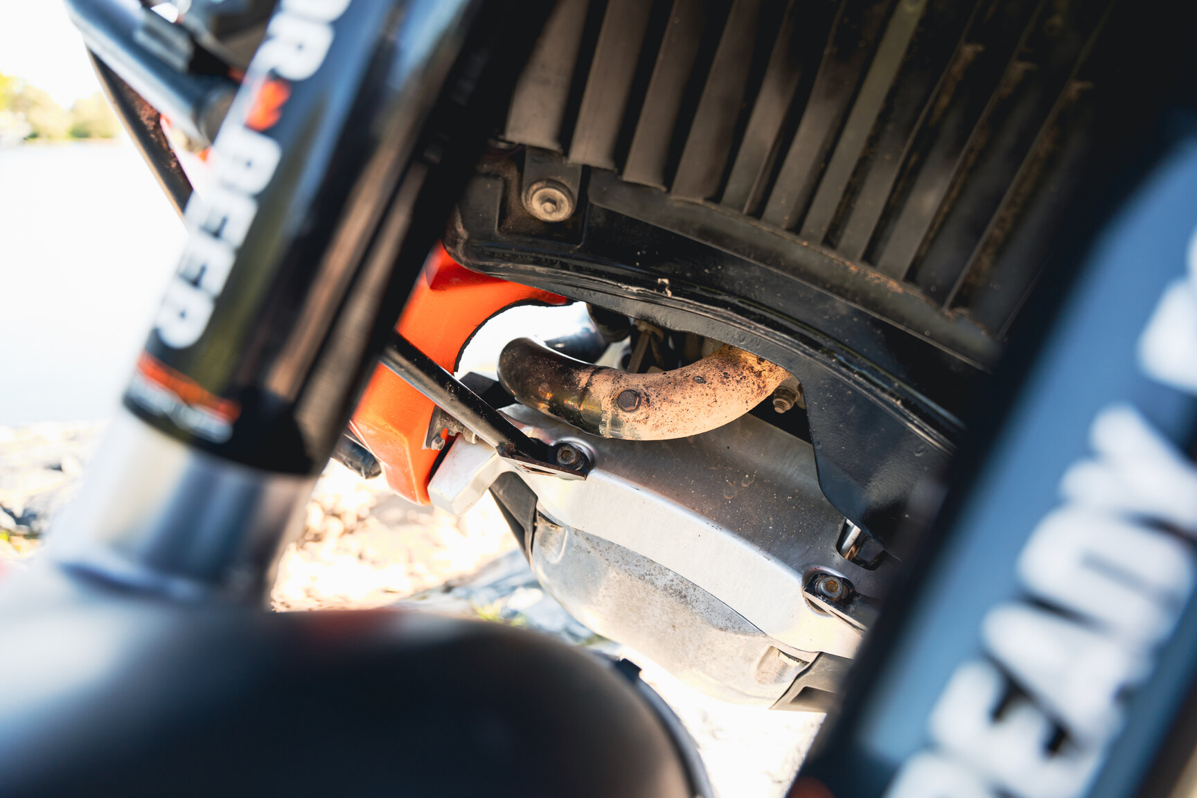 Image of 2003 KTM 950 Adventure S (6) mechanics