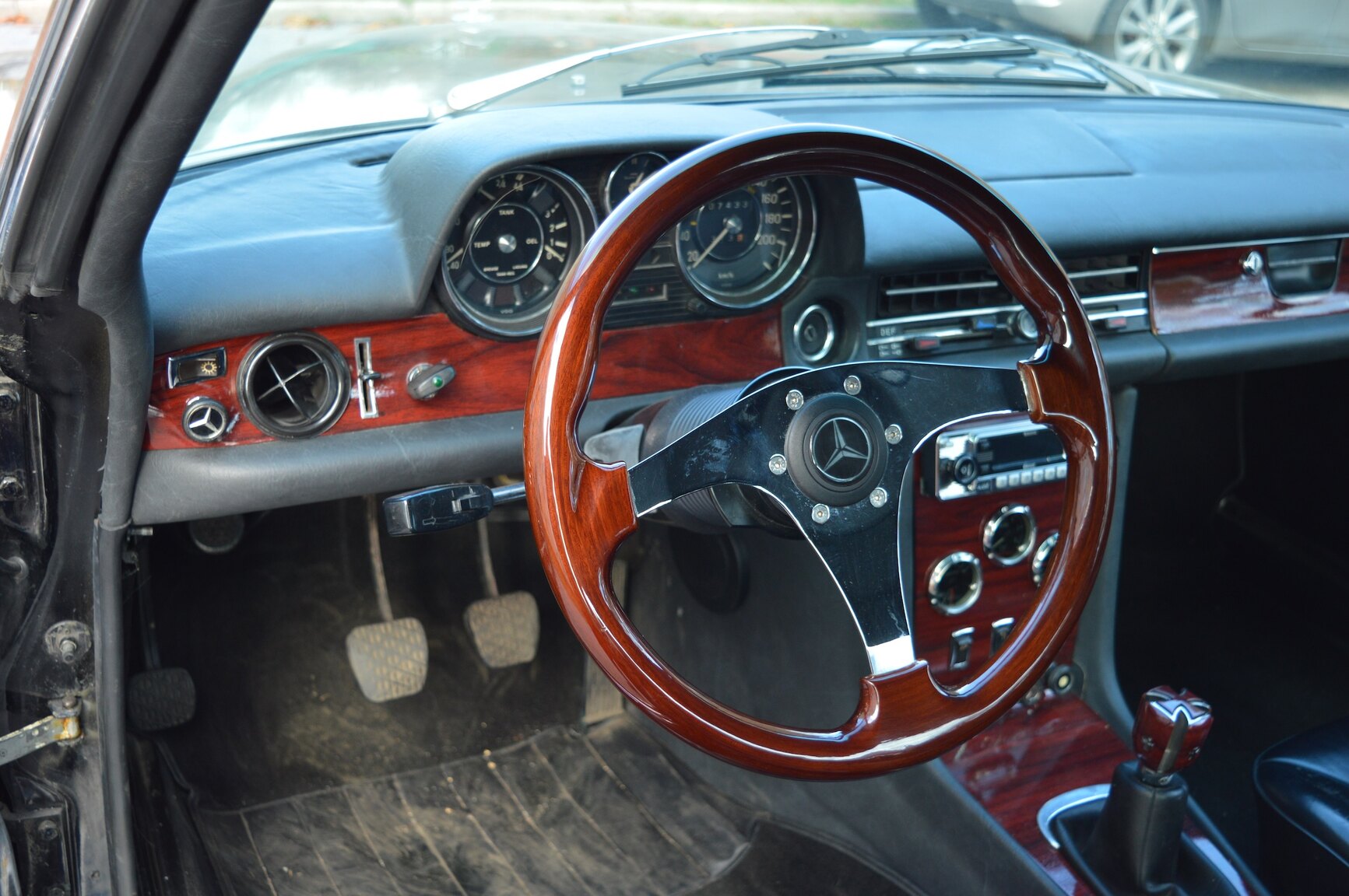 Interiörbild 1969 Mercedes-Benz 250 C "Lorinser"
