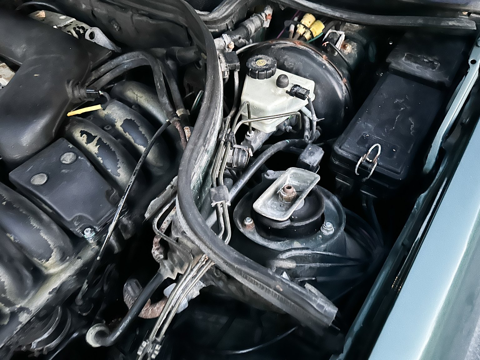 Image of 1996 MERCEDES-BENZ E 320 T mechanics